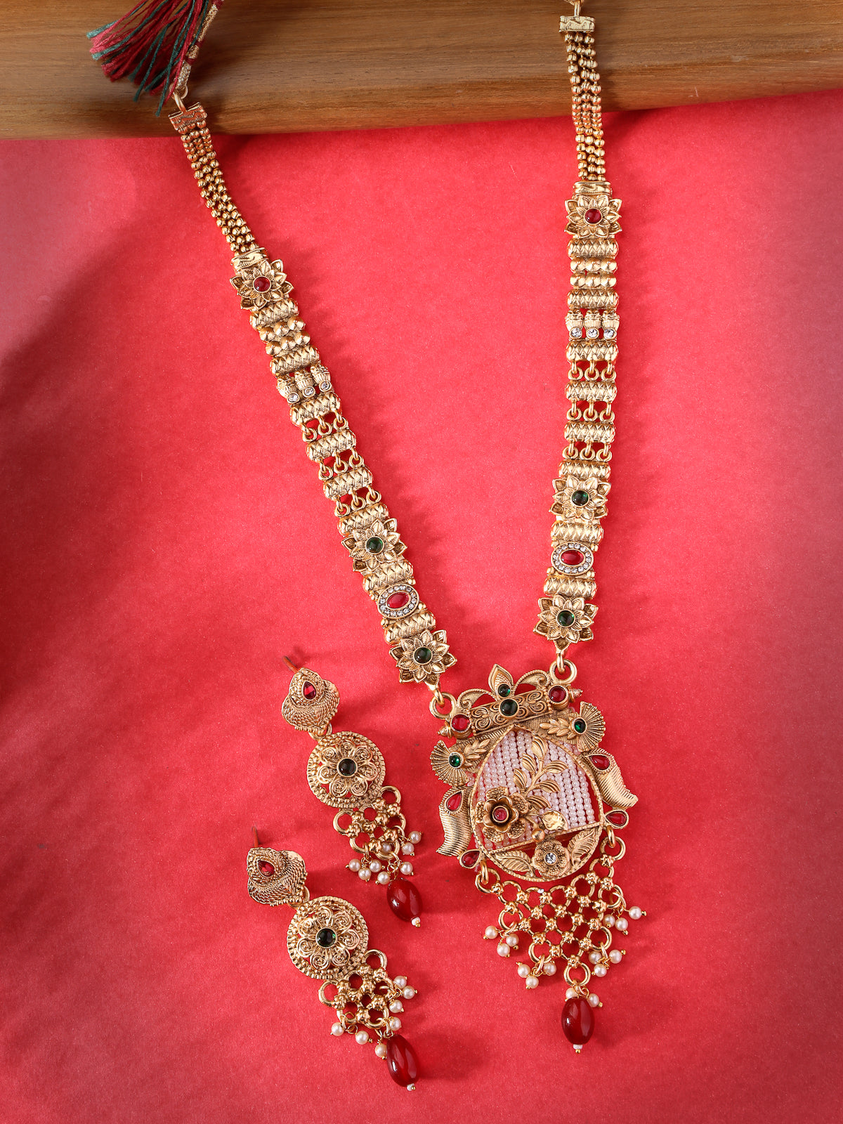 Sukkhi Artistic Gold Plated Floral Gold Haram Designs Long Necklace Set with Dangler Earrings Jewellery Set For Women & Girls|Set of 1|NS106086