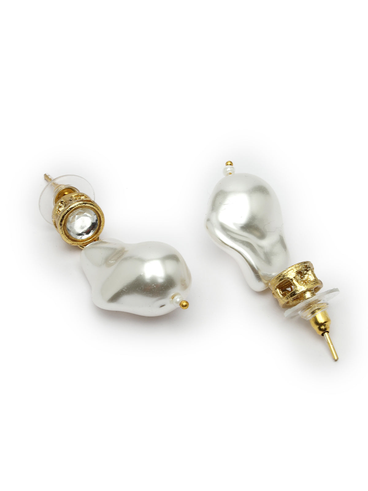 Sukkhi Trendy Gold Plated Pearl Beaded White Choker Necklace Set with Drop Earrings Jewellery Set For Women & Girls|Set of 1|NS106105