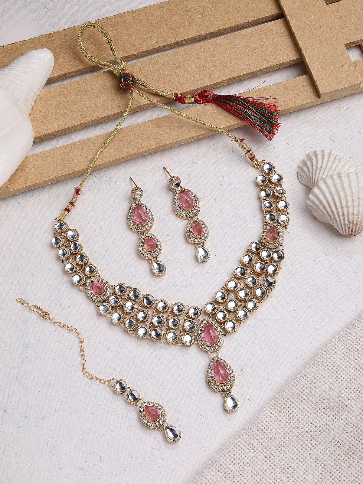 Sukkhi Elegant Stylish Gold Plated Kundan Studded Pink Choker Necklace with Drop Earring Maangtikka Jewellery Set for Women & Girls|NS107371
