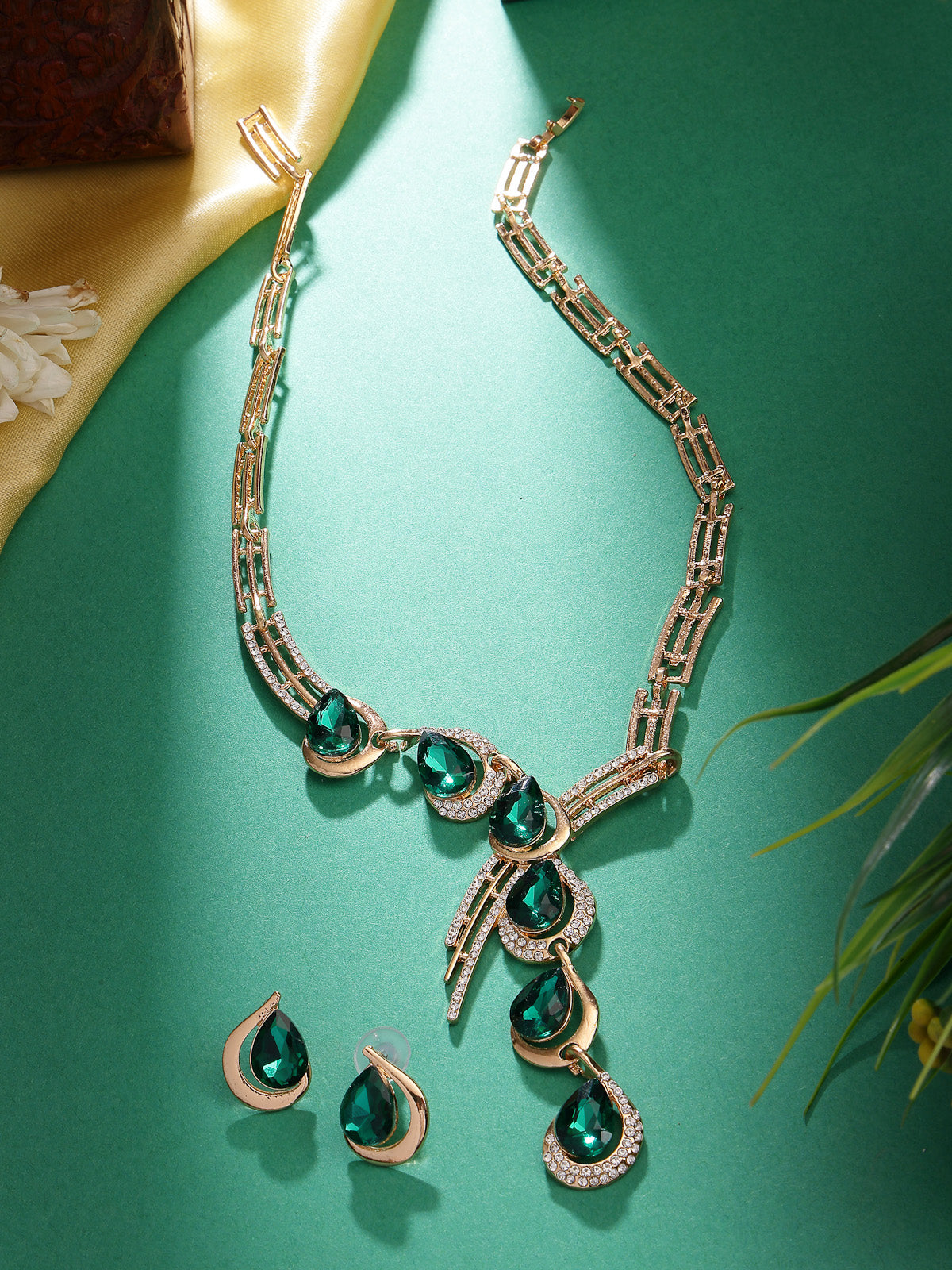 Sukkhi Celebrity Inspired Stylish AD Stone Studded Gold Plated Green Drop Style Choker Necklace With Studs Earring Jewellery Set for Women & Girls|NS107381