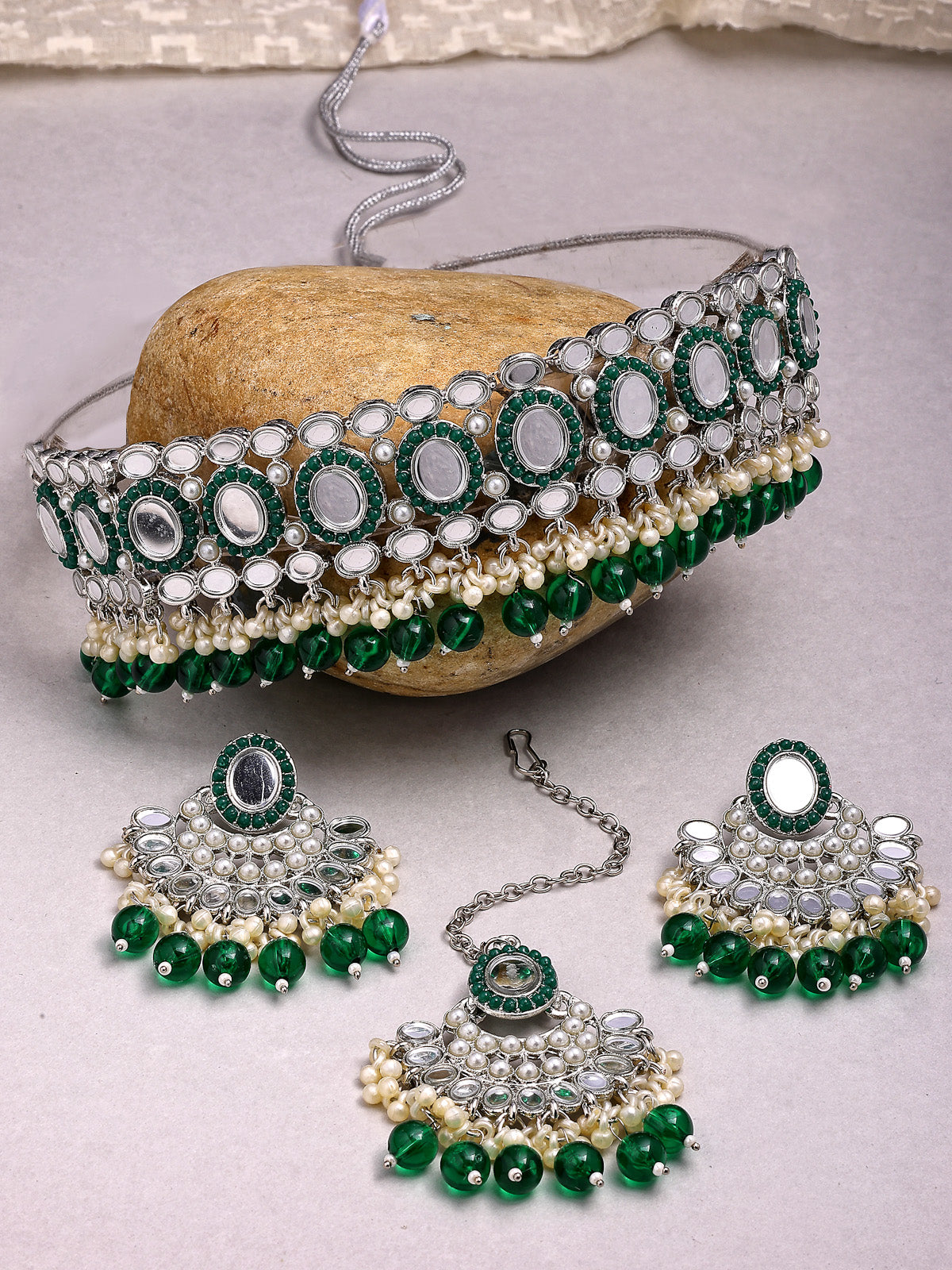 Sukkhi Trendy Rhodium Plated with AD Beads Choker Necklace Set Earring and Maangtikka Jewellery Set for Women|NS107520