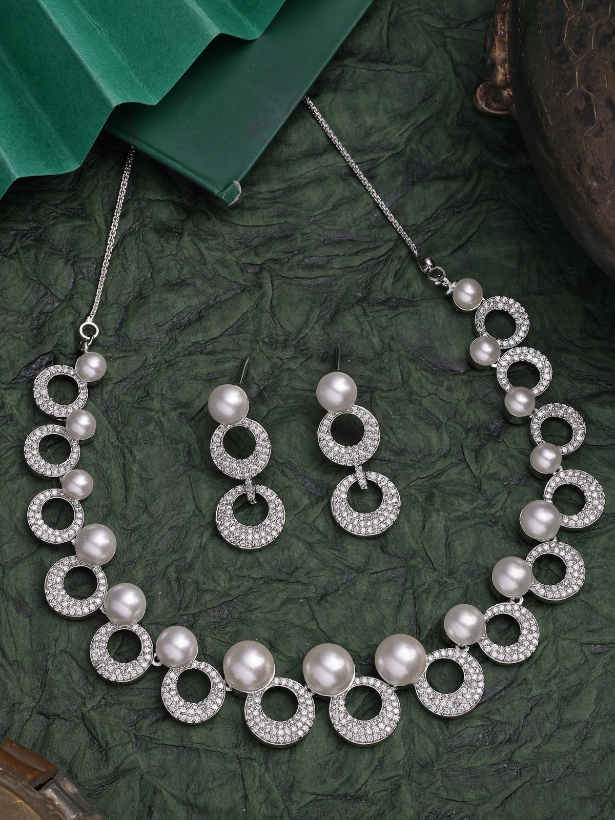 Sukkhi Universal Style Fashion Rhodium Plated With Cubic Zirconia & Pearl Studded Brass White Collar Necklace & Drop Earrings Jewellery Set for Women|Latest Stylish Gifts for All Occasions|NS116018