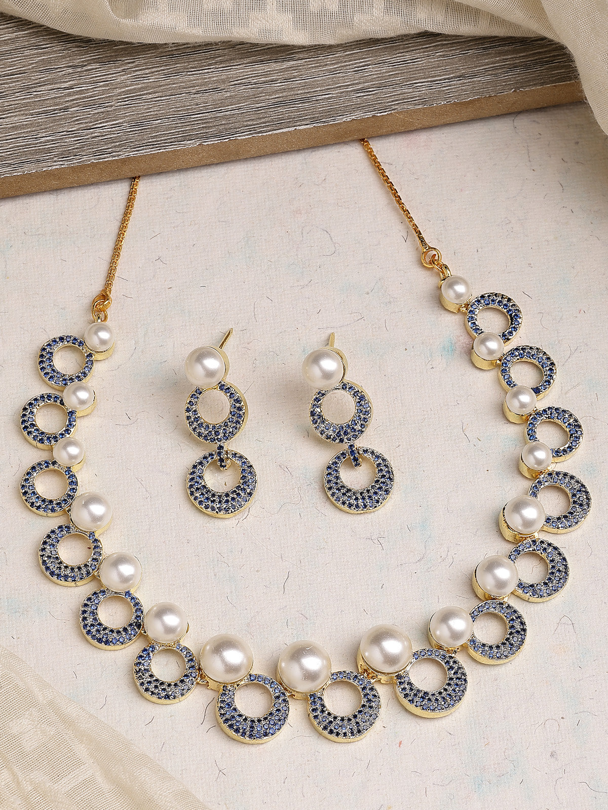 Sukkhi Modern Round Design Gold Plated with Cubic Zirconia & Pearl Studded Blue Brass Collar Necklace with Drop Earrings Jewellery Set for Women|Latest Stylish Gifts for All Occasions|NS116024