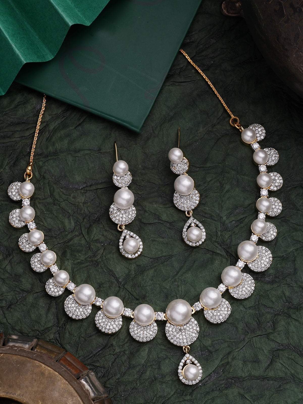 Sukkhi Versatile Round Design Gold Plated with Cubic Zirconia & Pearl Studded White Brass Collar Necklace with Drop Earrings Jewellery Set for Women|Latest Stylish Gifts for All Occasions|NS116030