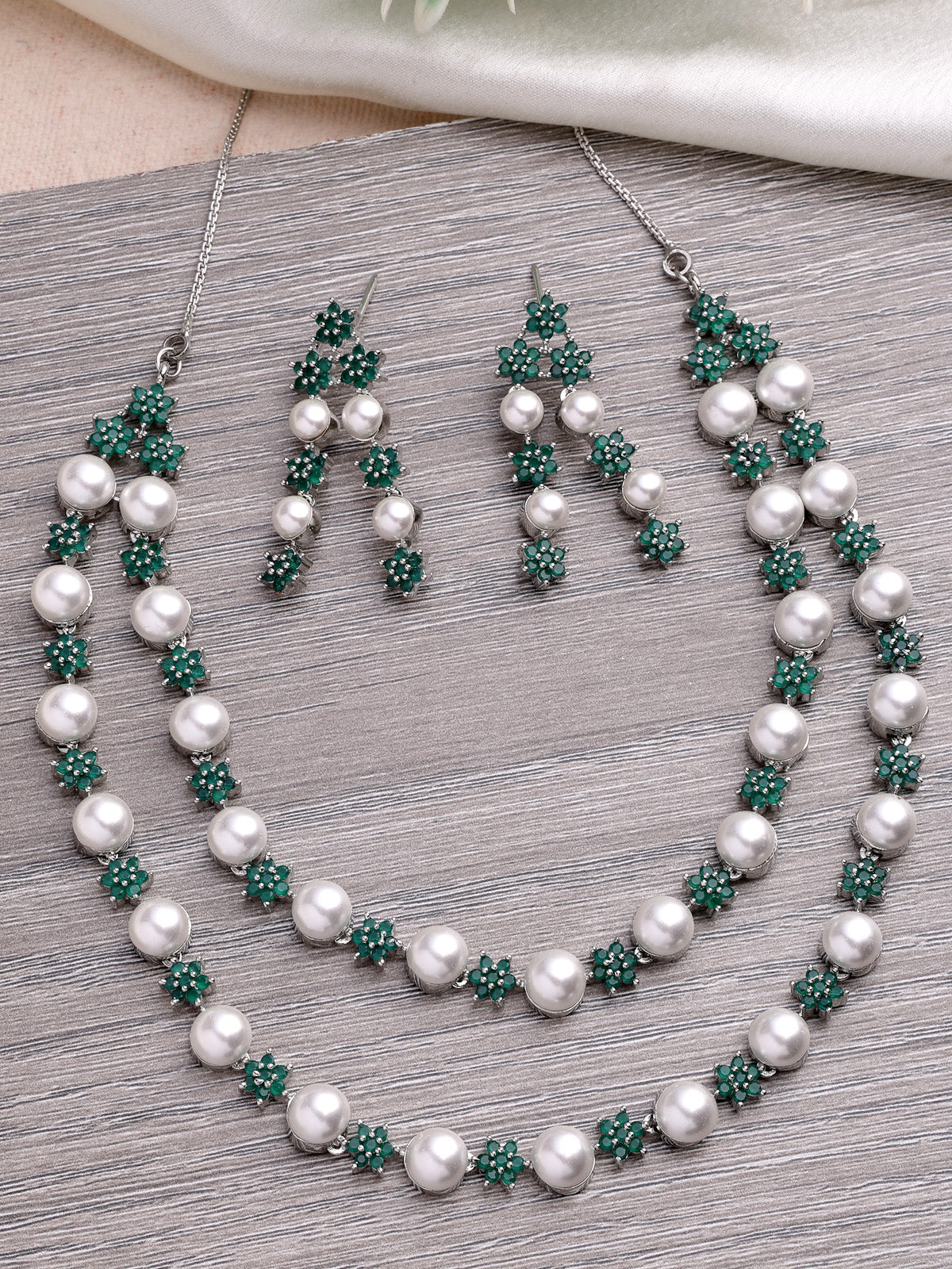 Sukkhi Floral Design Rhodium Plated with CZ & Pearl Studded Brass Emerald Green Two Layered Collar Necklace with Drop Earrings Jewellery Set for Women|Latest Stylish Gifts for All Occasions|NS116035