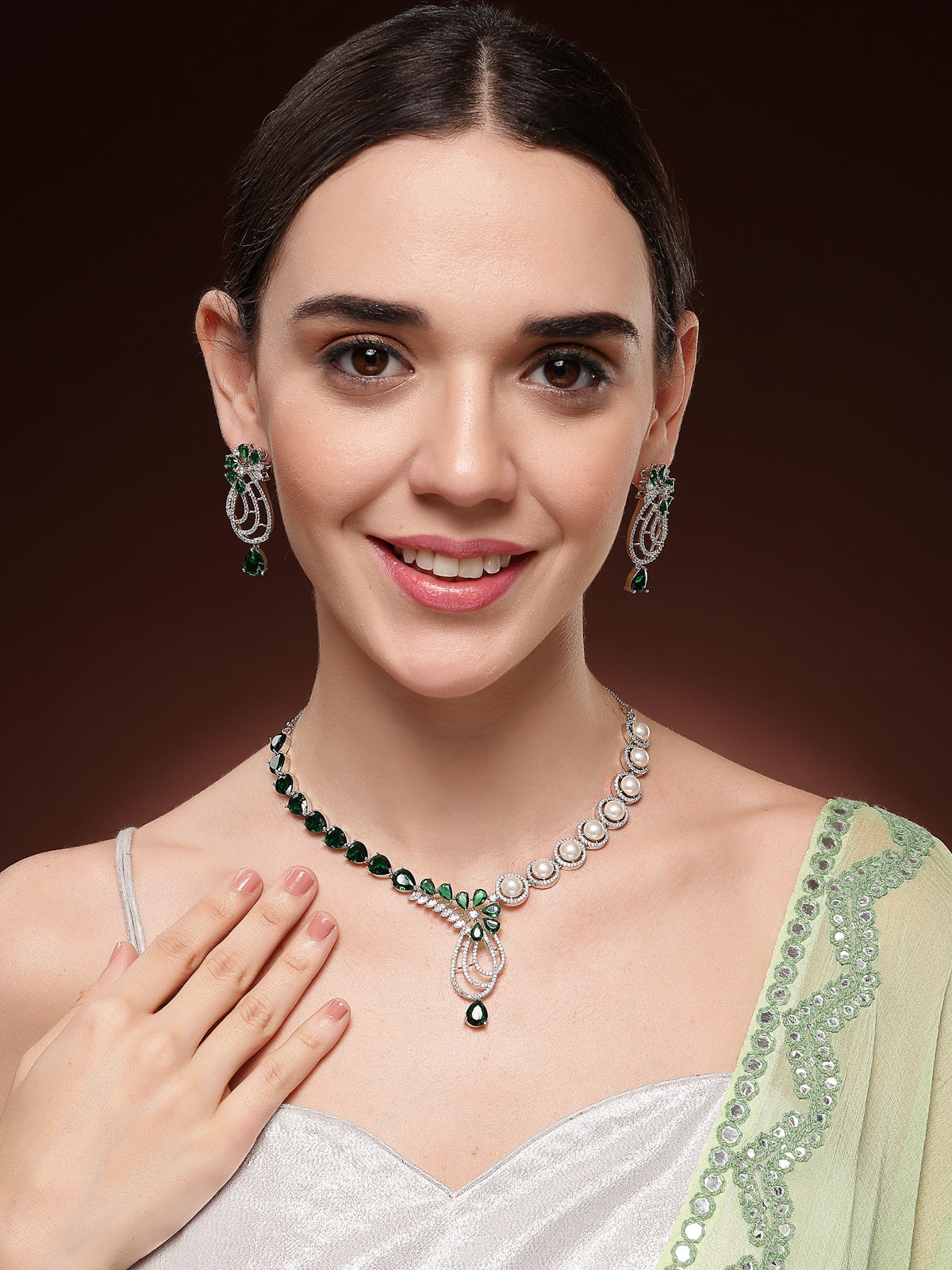 Sukkhi Designer Tear Drop Round Design Rhodium Plated Cubic Zirconia & Pearl Studded Green Brass Collar Necklace & Drop Earrings Jewellery Set for Women|Latest Stylish Gift for All Occasions|NS116055