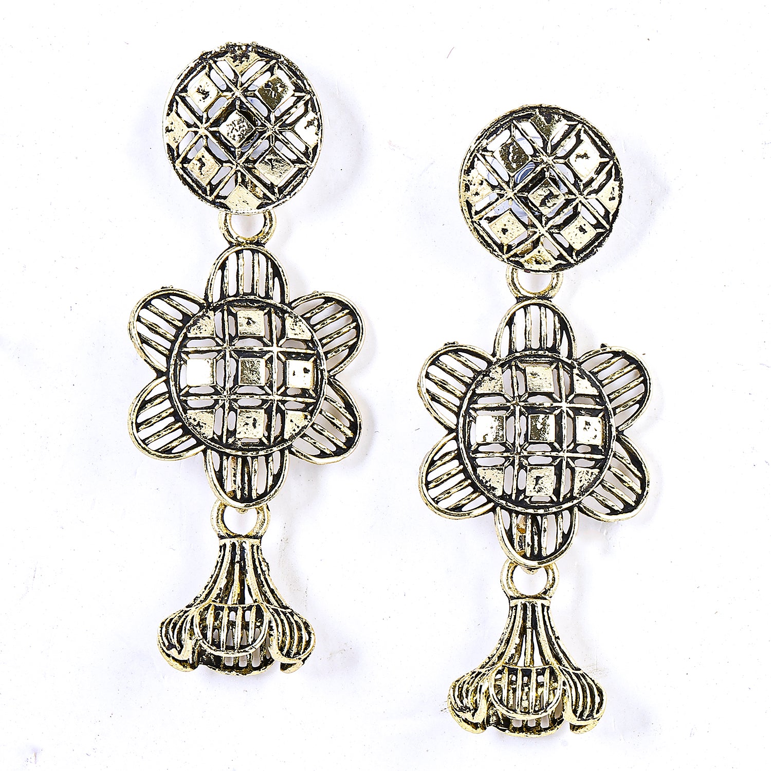 Sukkhi Attractive Oxidised Silver Dangler Earring for Women