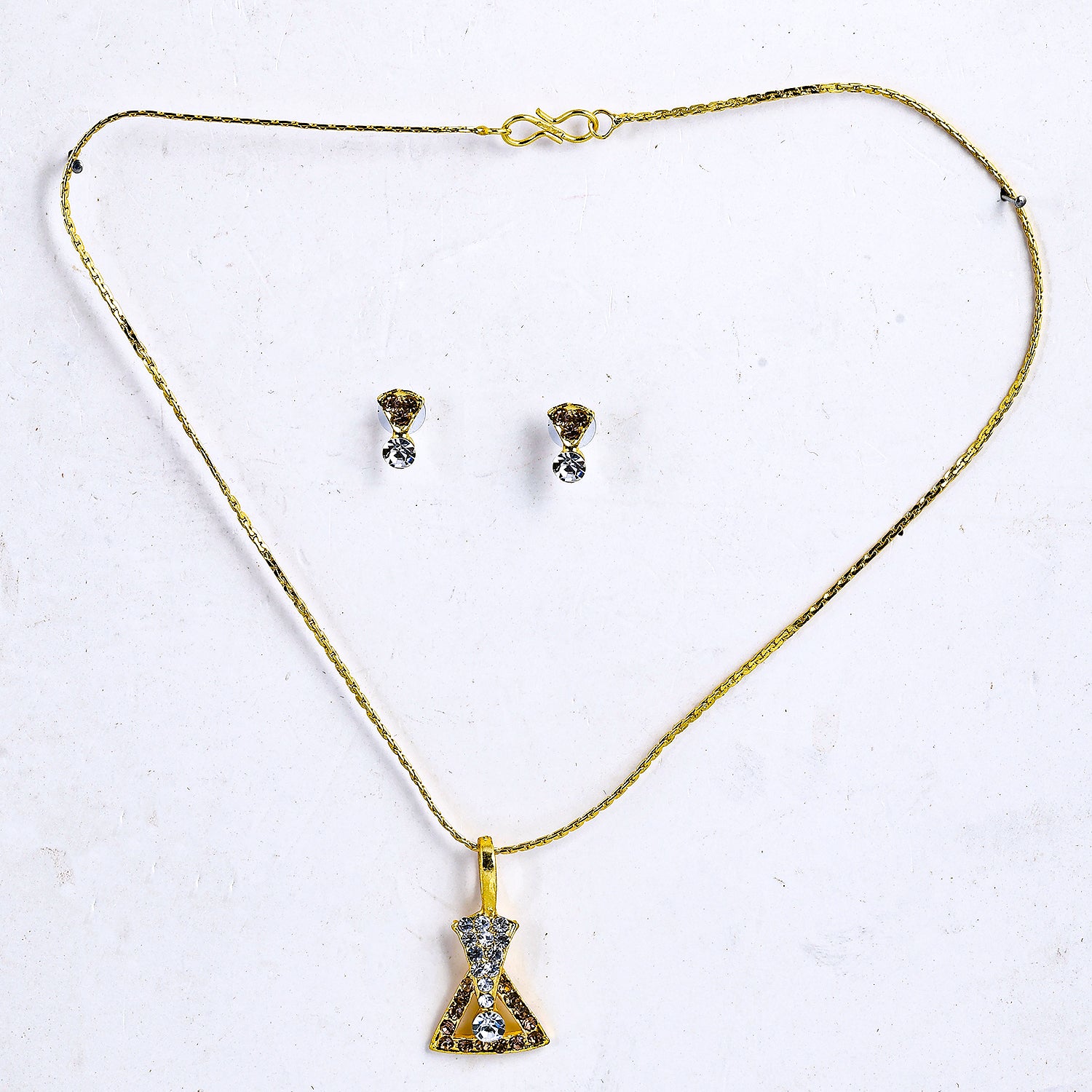 Sukkhi Casual AD Stones Pendant with Chain & Earrings for Women