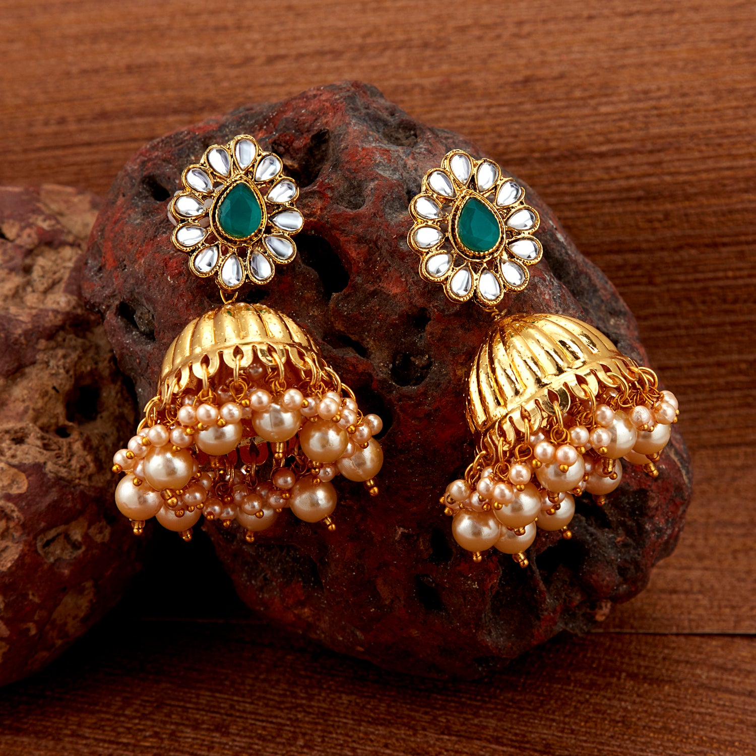 Sukkhi Splendid Pearl Gold Plated Kundan Jhumki Earring for Women
