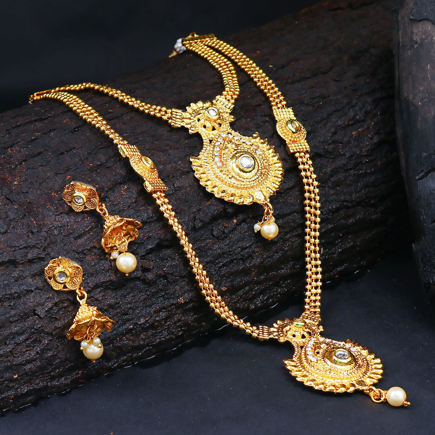 Sukkhi Traditional Gold Plated Necklace Set For Women