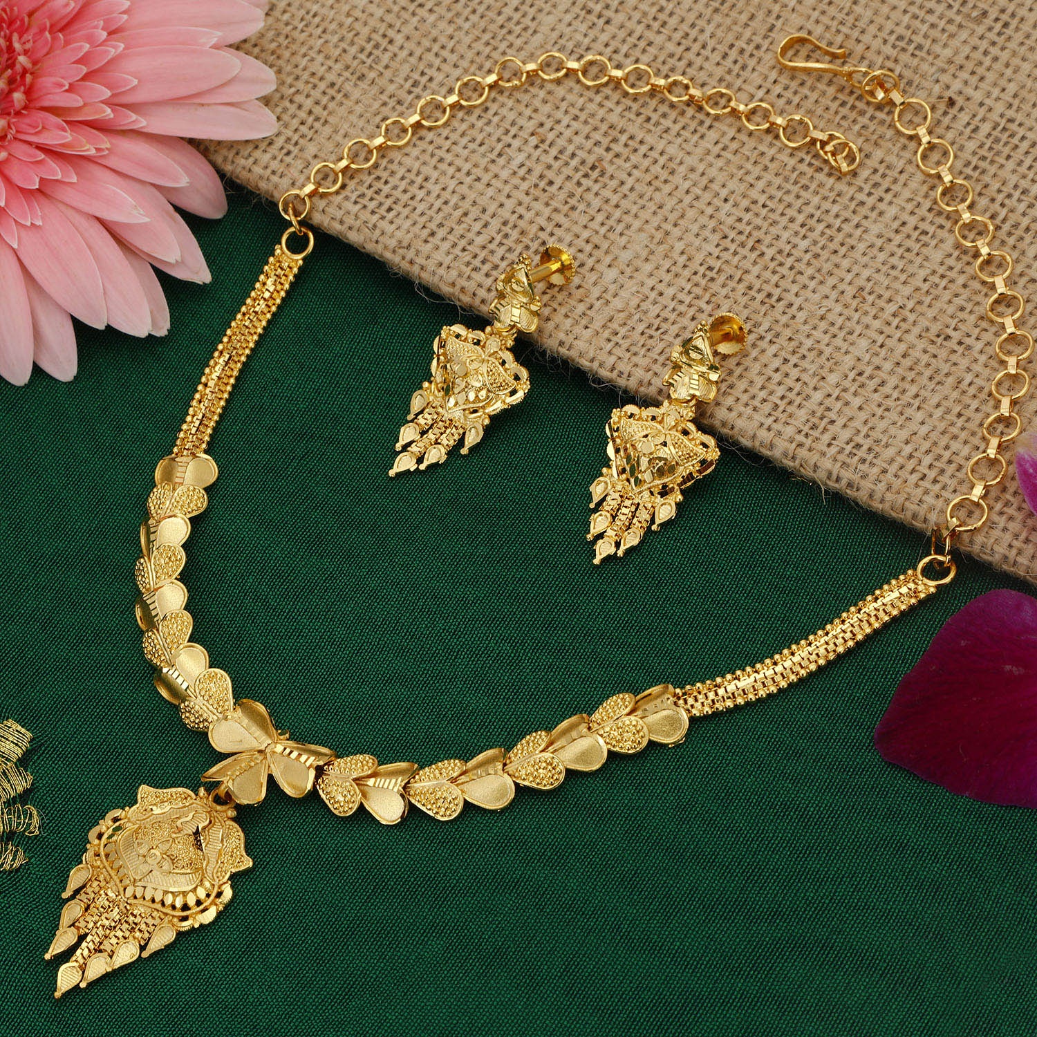 Sukkhi Gleaming 24 Carat 1 Gram Gold Jewellery Alloy Necklace Set for Women