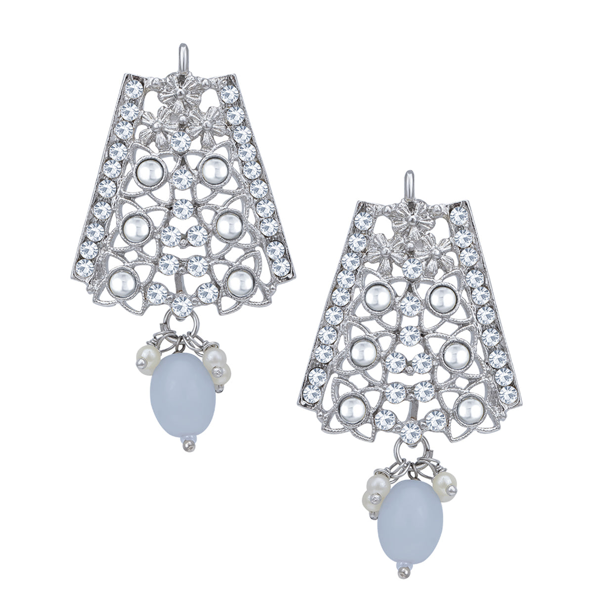 Sukkhi Dazzling Rhodium Plated Choker Necklace Set For Women