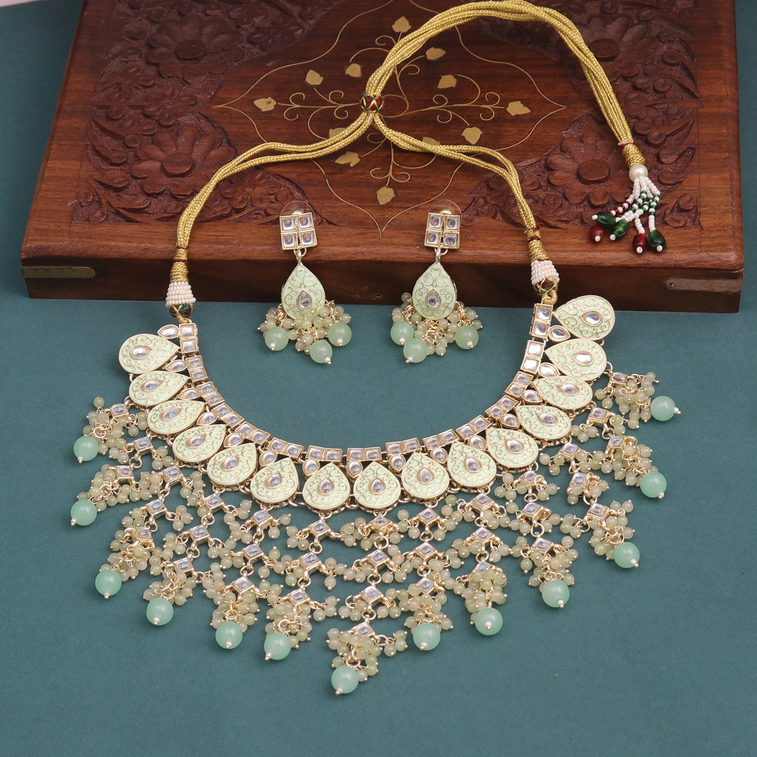 Sukkhi Green Gold Plated Kundan & Pearl Choker Necklace Set For Women