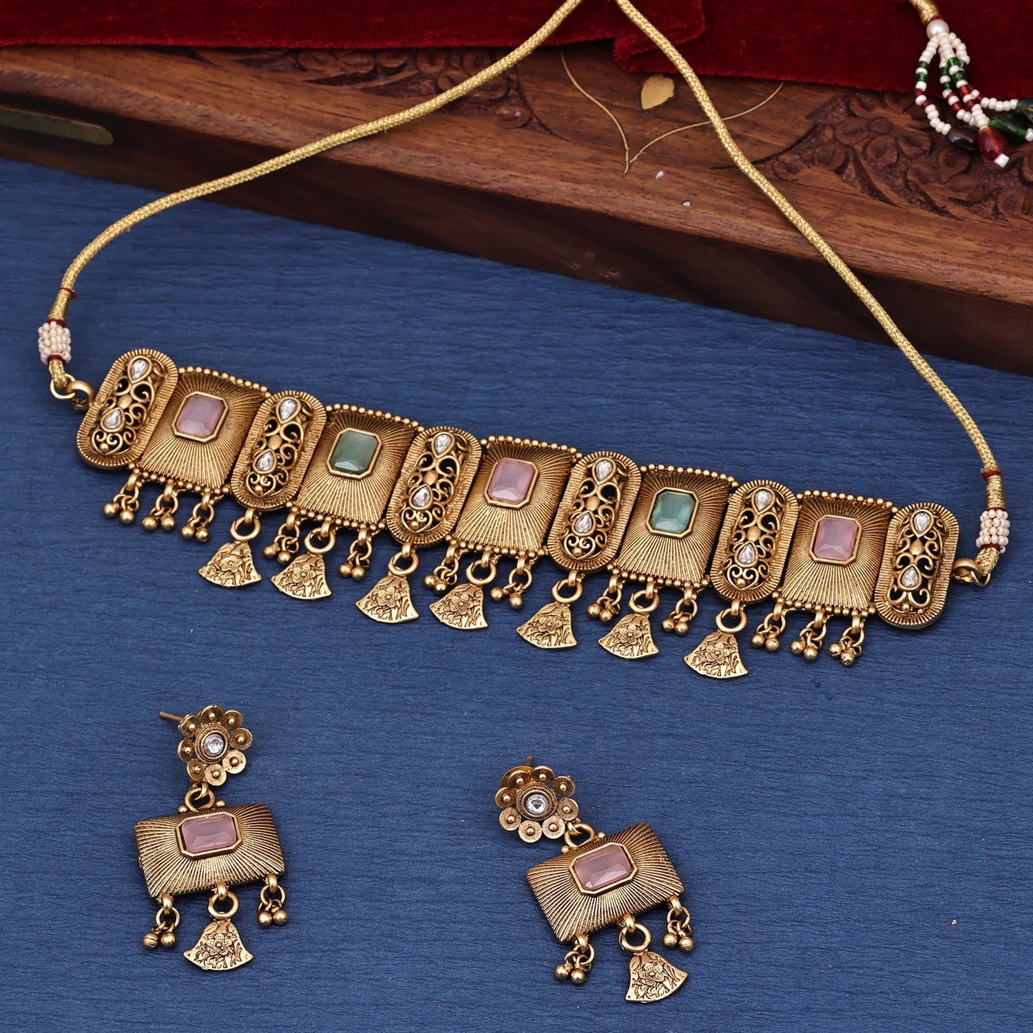 Sukkhi Satisfactory Gold Plated Kundan & Pearl Pink Necklace Set for Women