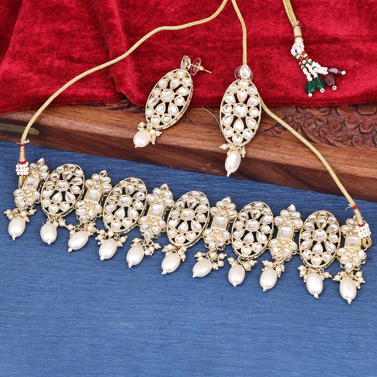 Sukkhi Inviting Gold Plated Kundan & Pearl Golden Necklace Set for Women
