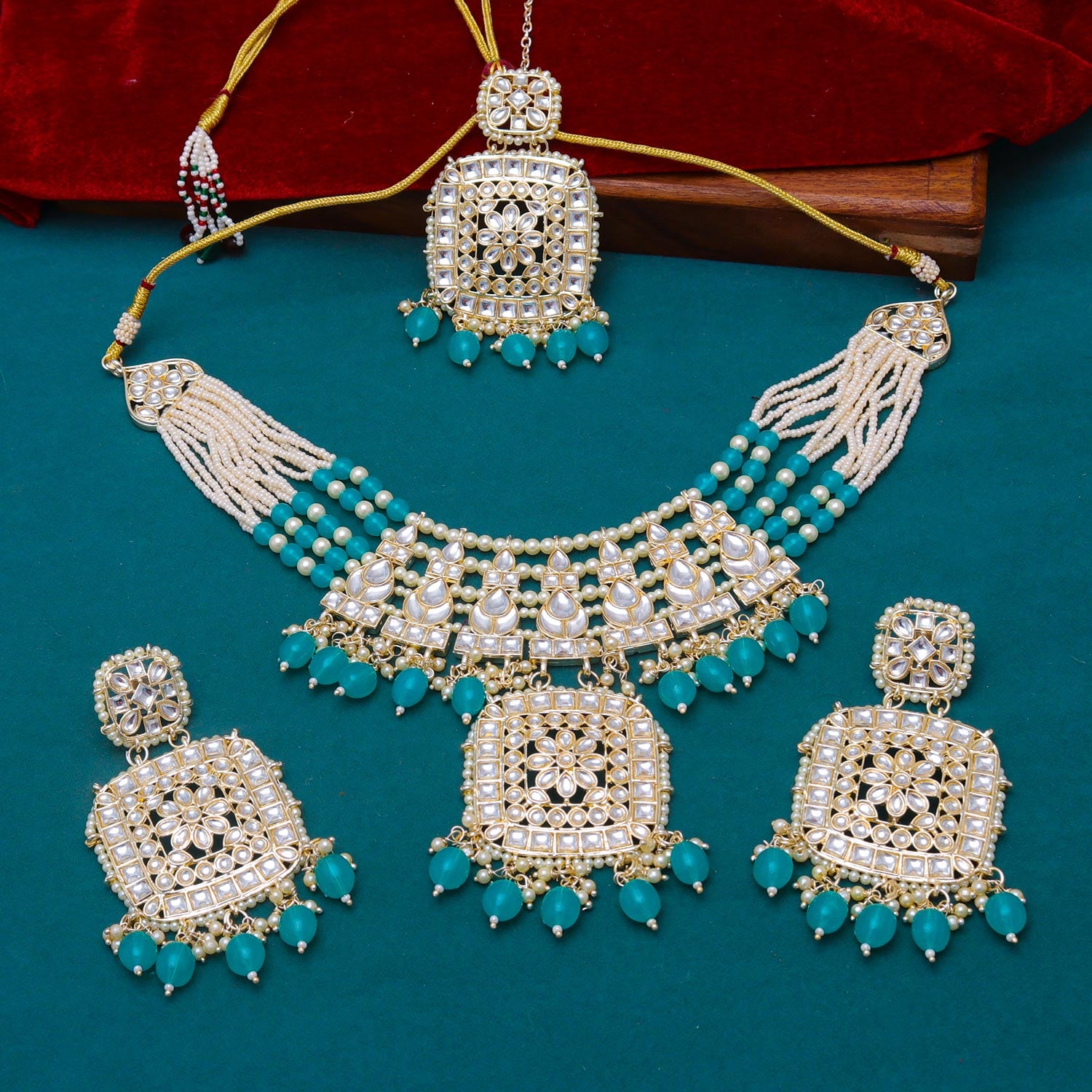 Sukkhi alluring Green Kundan & Pearl Gold Plated Choker Necklace Set for Women