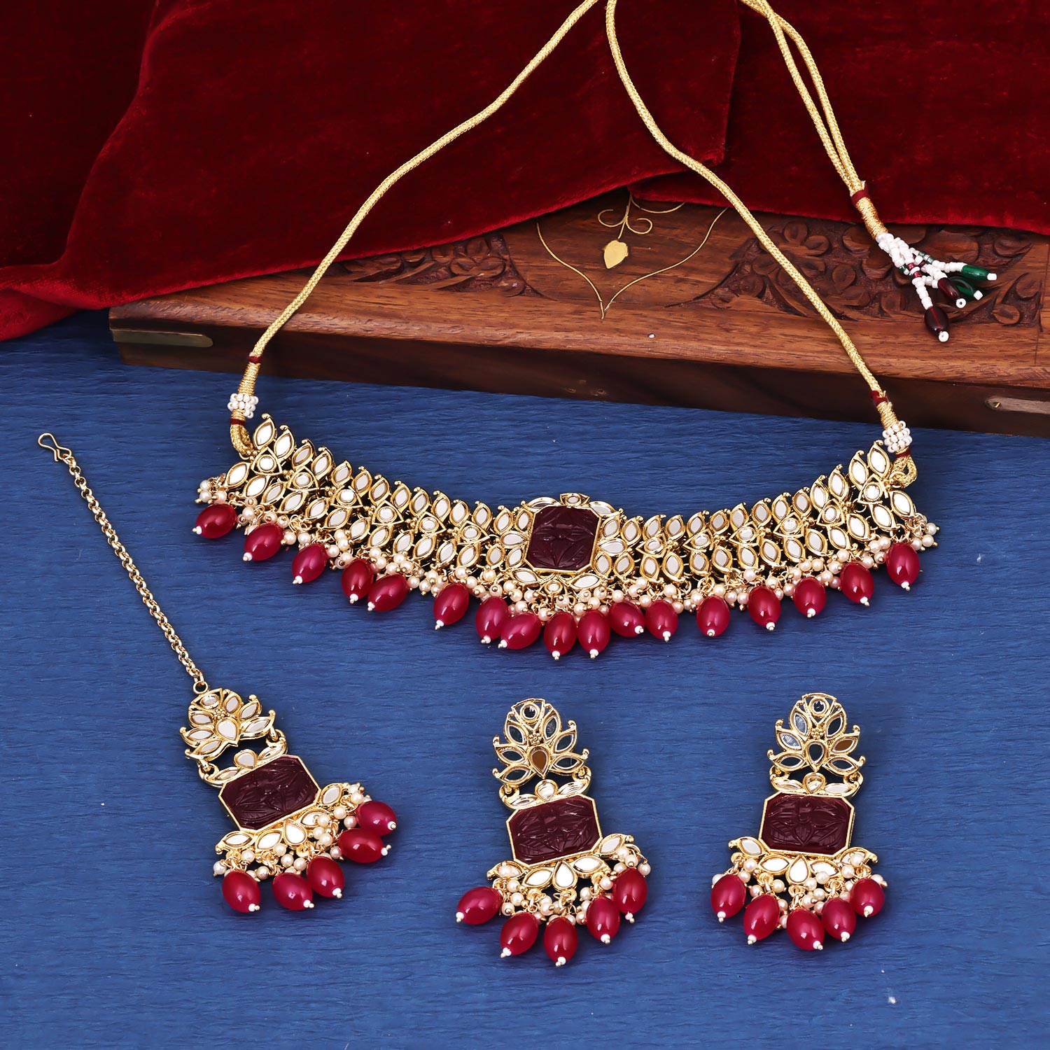 Sukkhi splendid Pink Mirror & Pearl Gold Plated Choker Necklace Set for Women