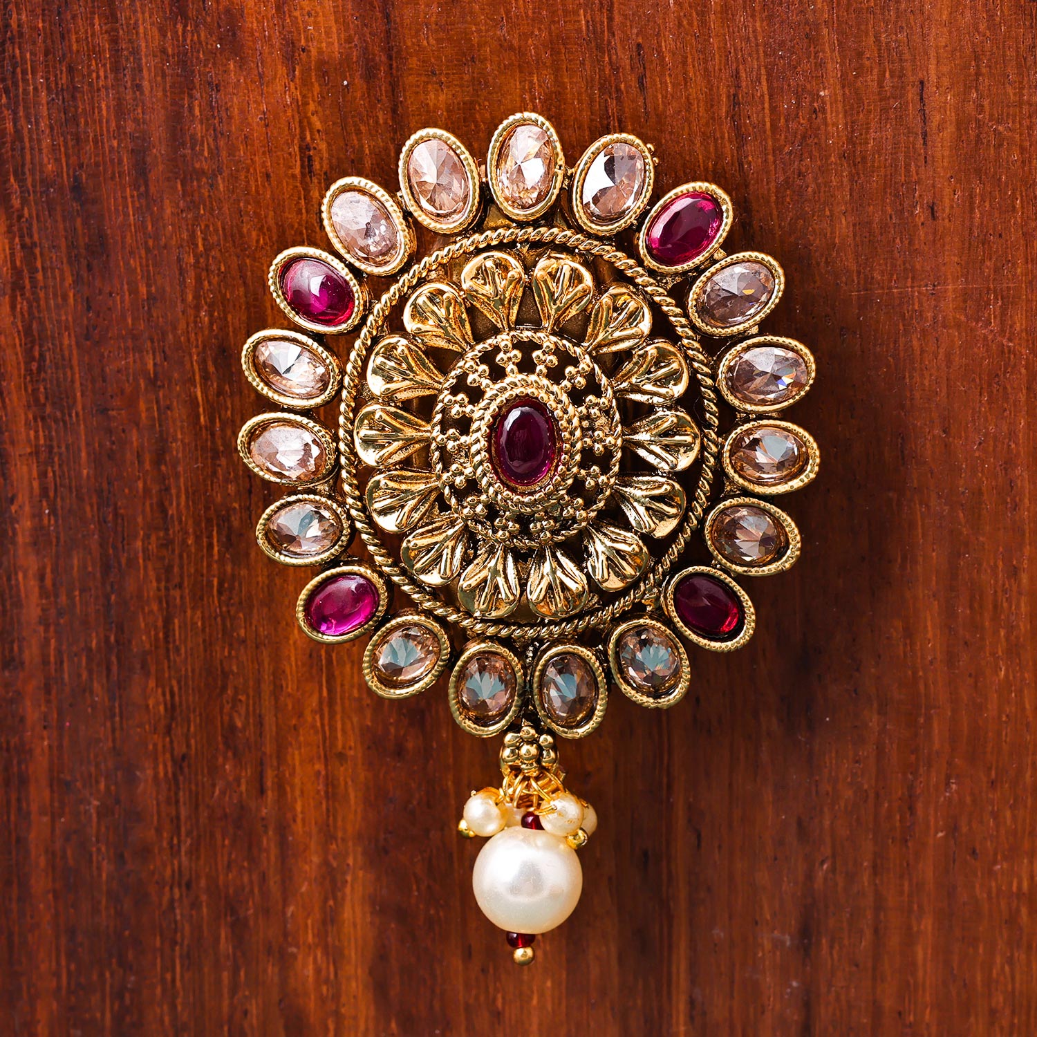 Sukkhi Gleaming Golden Gold Plated kundan & Pearl Brooch for Women