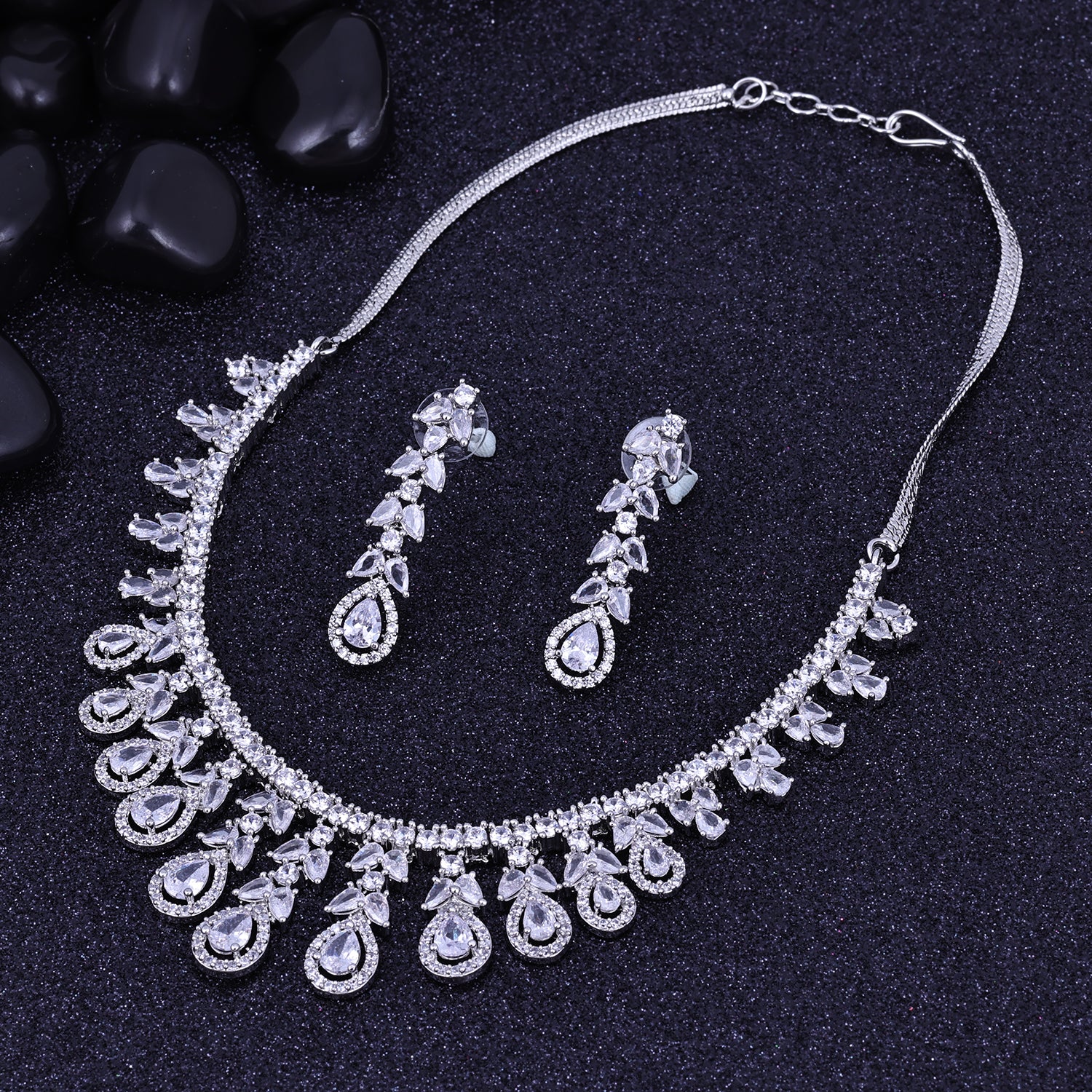 Sukkhi Snazzy White Rhodium Plated Cz Choker Necklace Set For Women