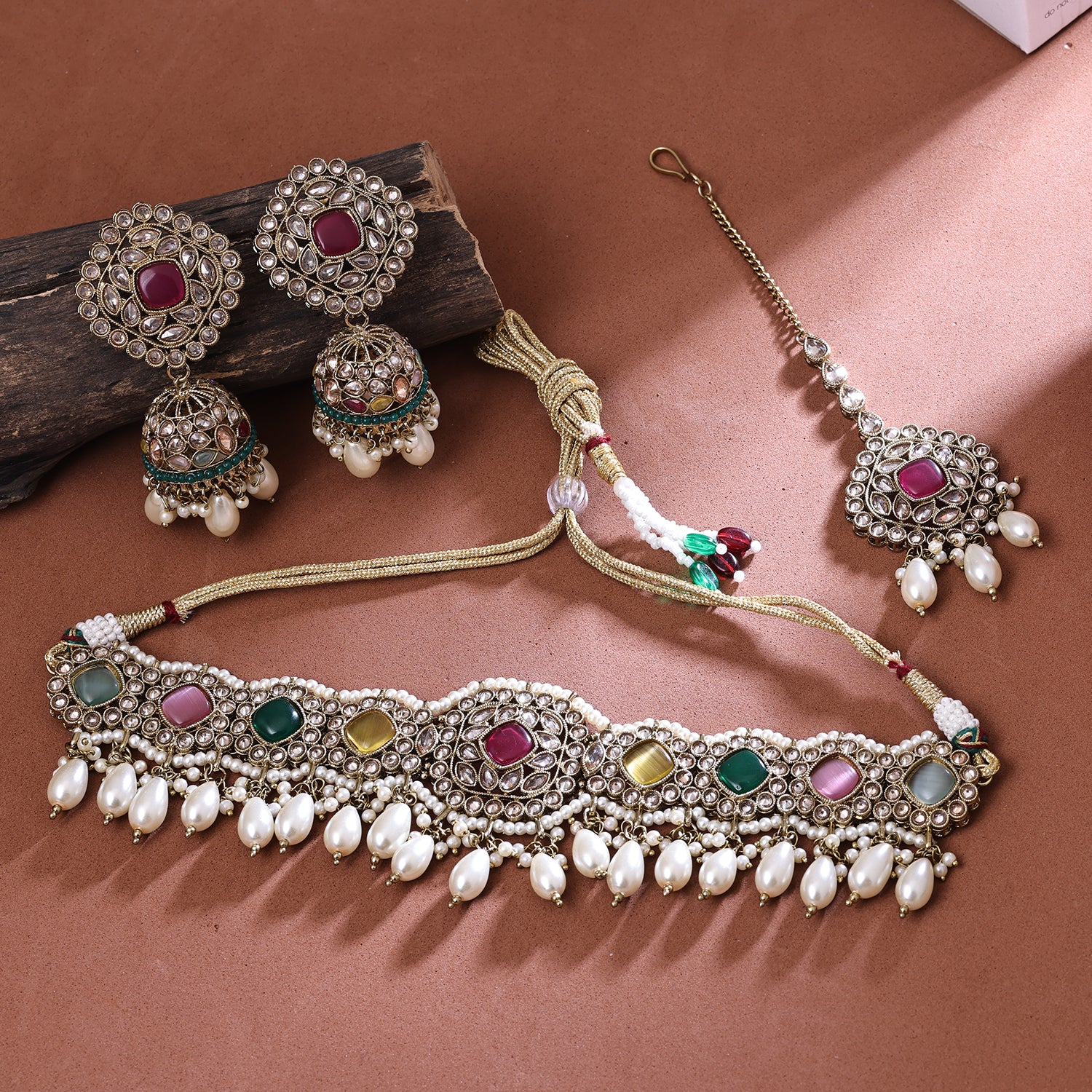 Sukkhi Darling Multicolor Rhodium Plated Pearl Choker Necklace Set With Maang Tikka For Women