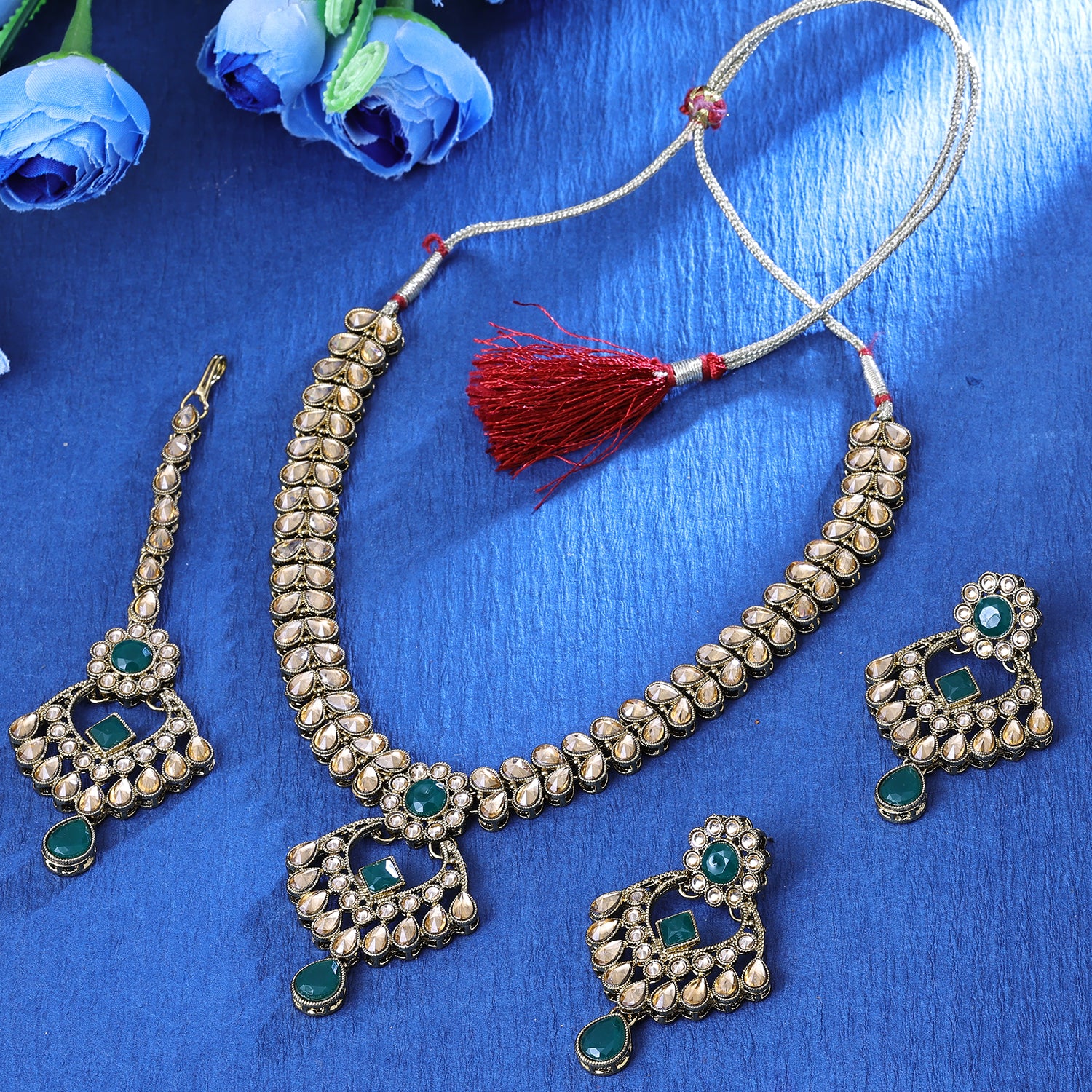 Sukkhi Presentable Gold Plated Golden & Green Color Stone Collar Necklace Set With Maang Tikka for Women