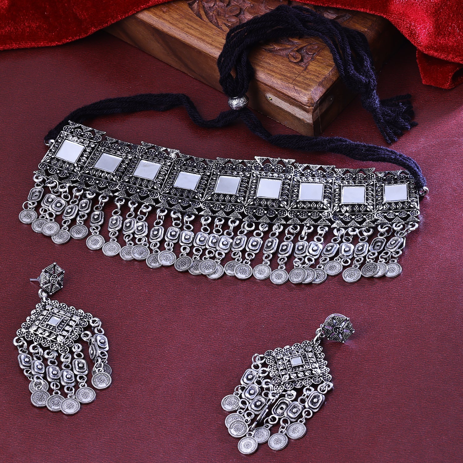 Sukkhi Foxy Rhodium Plated Silver Mirror Stone Collar Necklace Set for Women