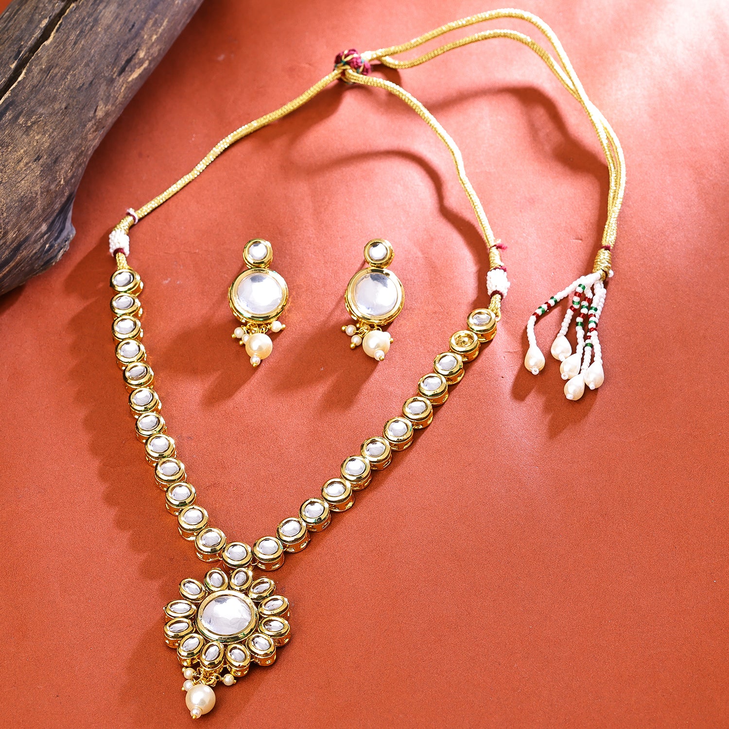 Sukkhi Stunning Gold Plated Necklace Set For Women