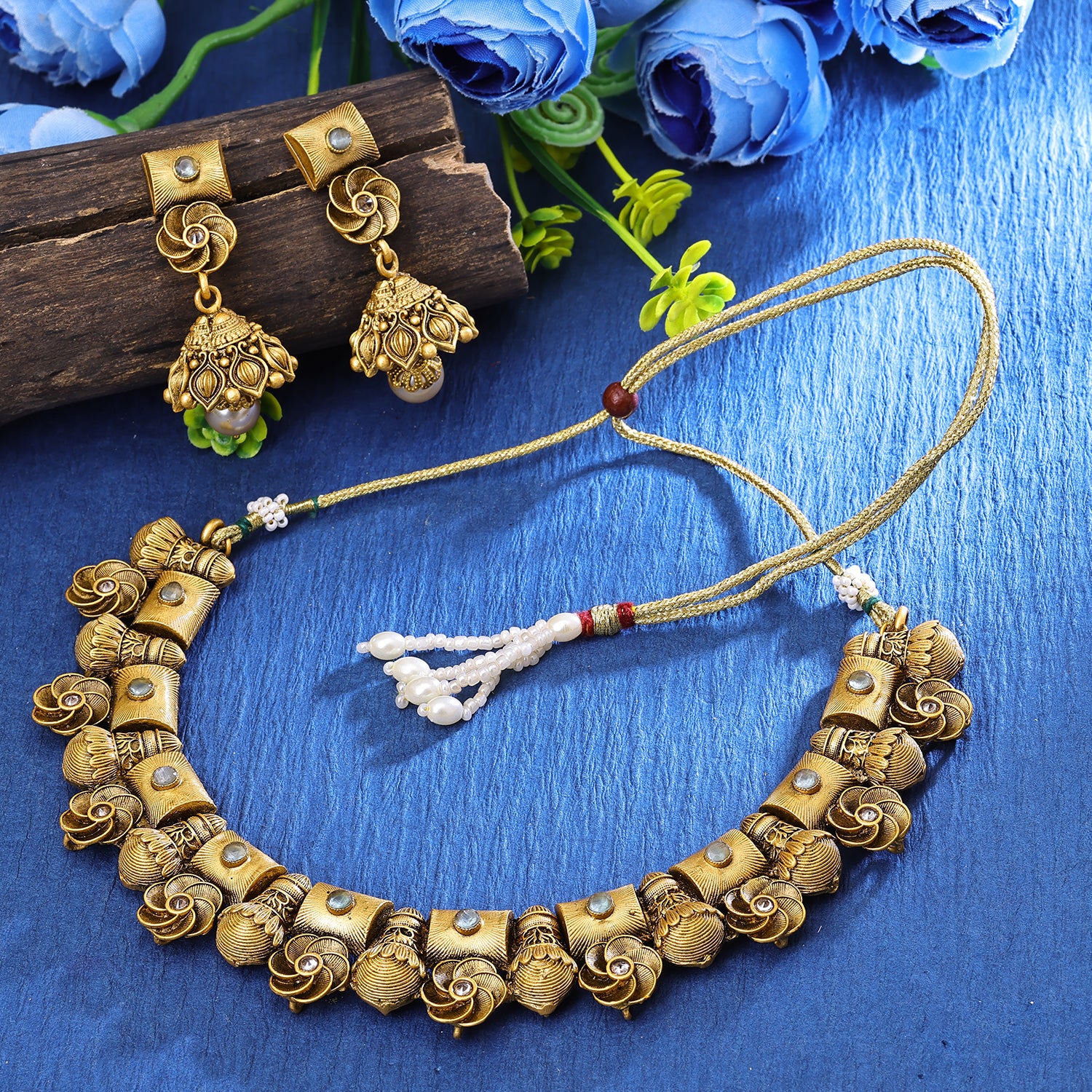 Sukkhi Graceful Gold Plated Choker Necklace Set For Women