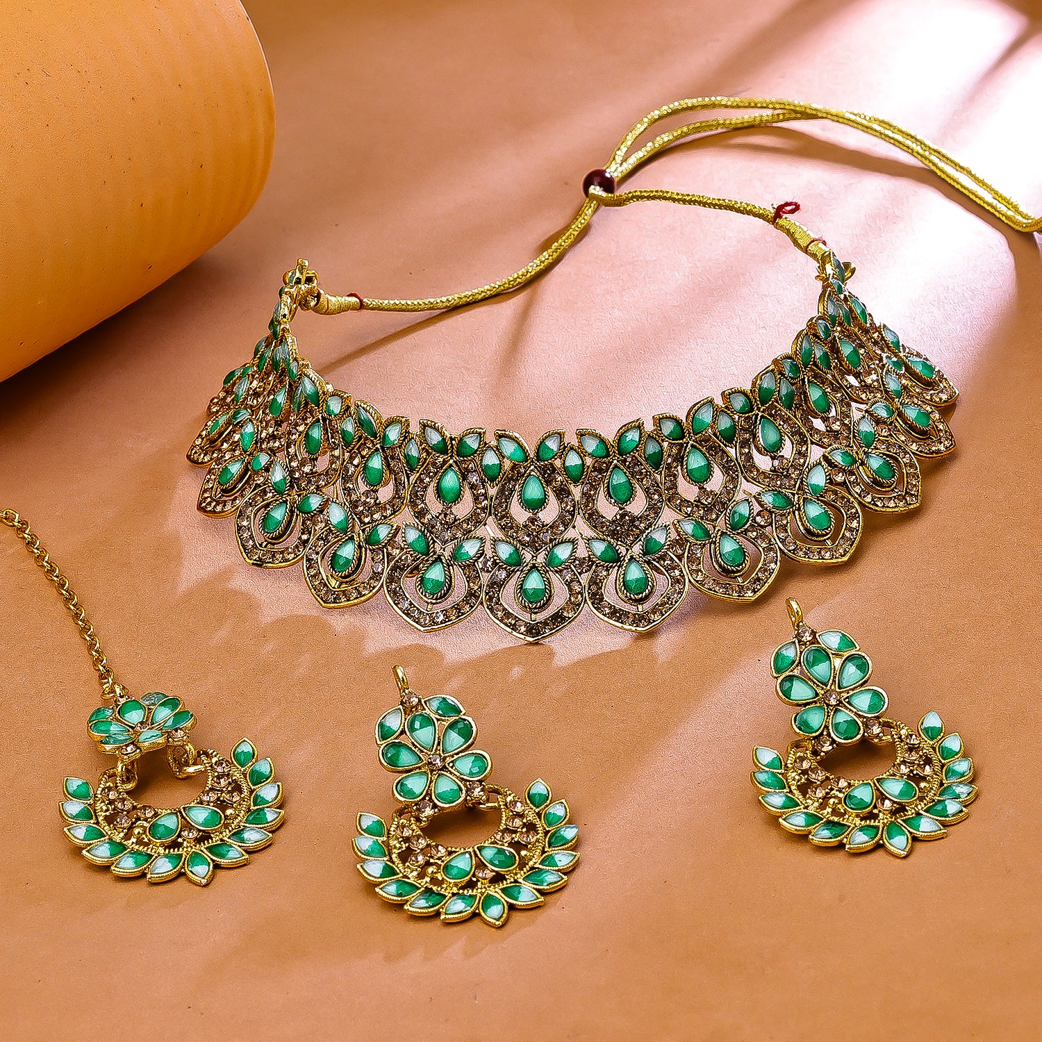 Sukkhi Exclusive Gold Plated Choker Necklace Set For Women