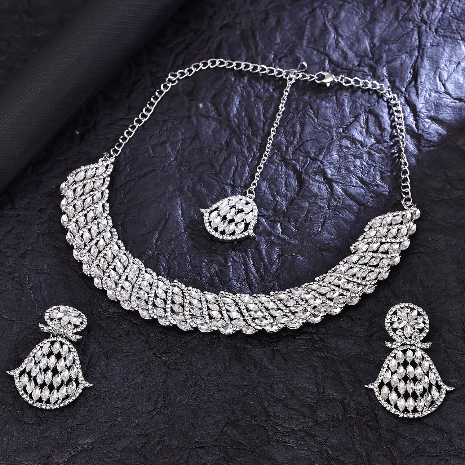Sukkhi Stunning Rhodium Plated Choker Necklace Set For Women