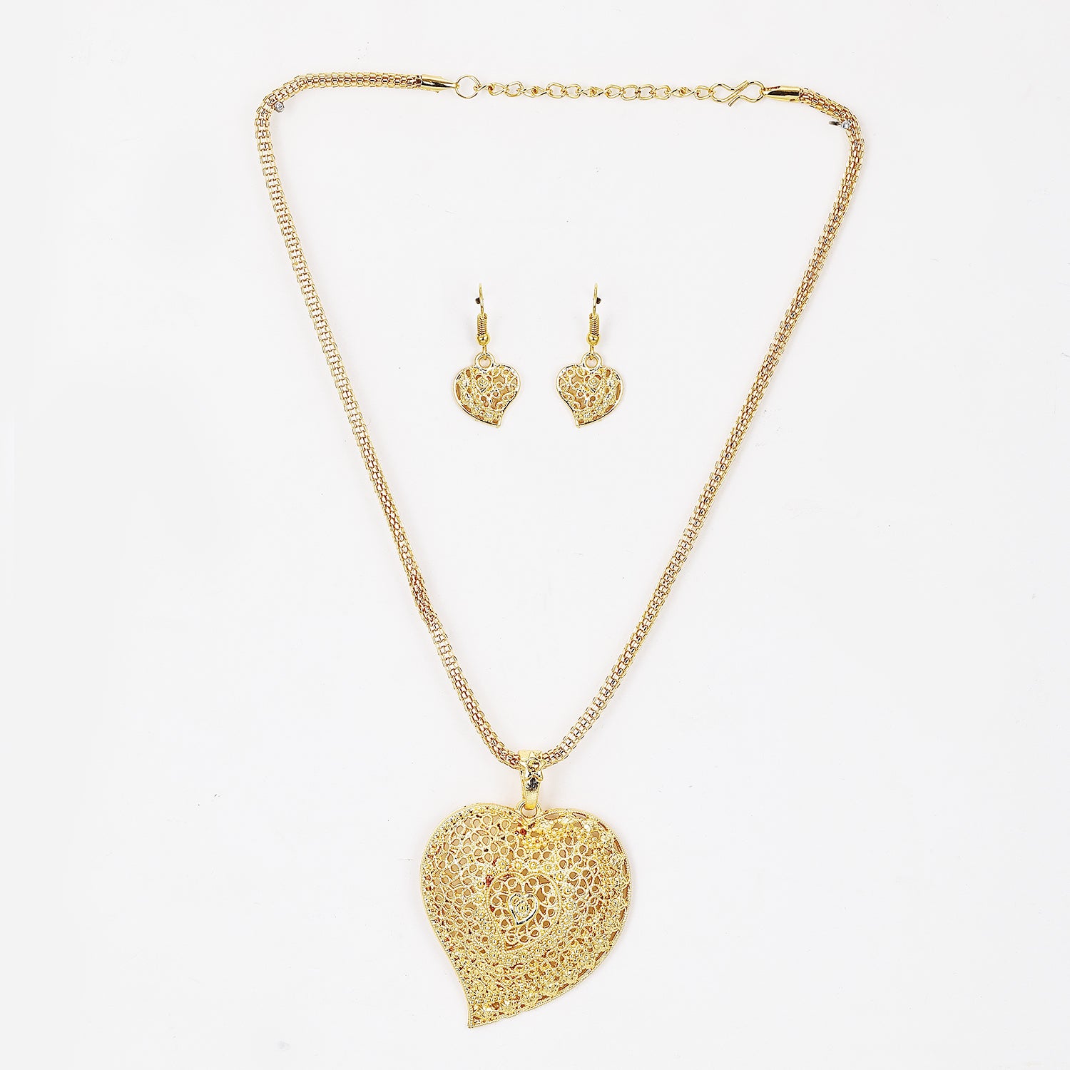 Sukkhi South Indian Traditional Golden Pendant Set for Women