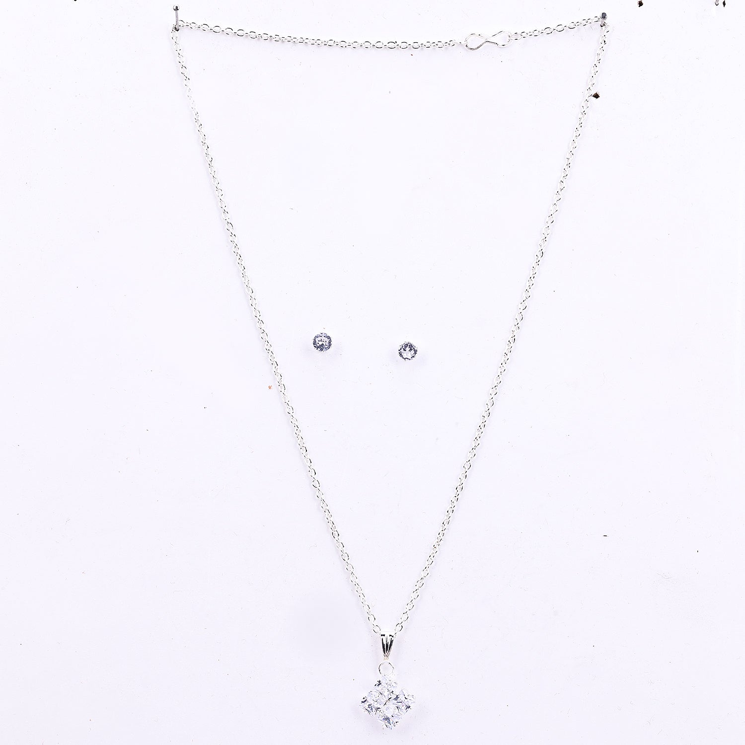 Sukkhi Delightful Rhodium Plated Stones Studded Pendant Set for Women