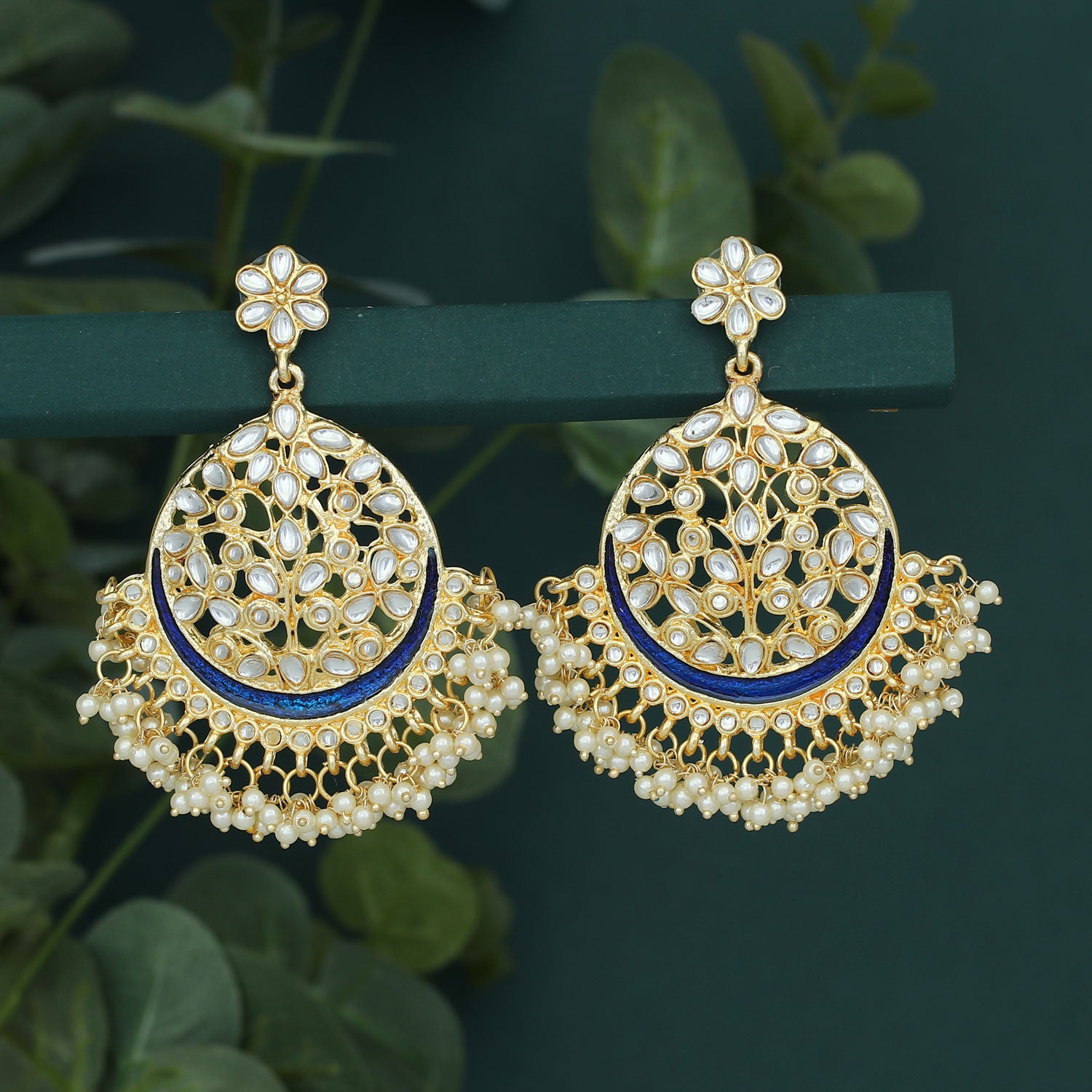 Sukkhi Glorious Pearl Gold Plated Kundan Chandbali Earring for Women