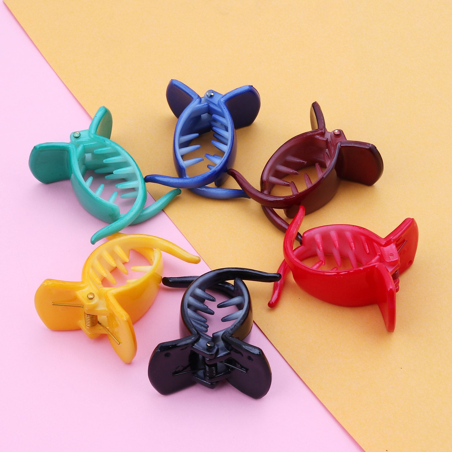 Sukkhi Pretty Butterfly Hair Clip Hair Accessories for Women and Girl (Pack of 6) (Size: M)