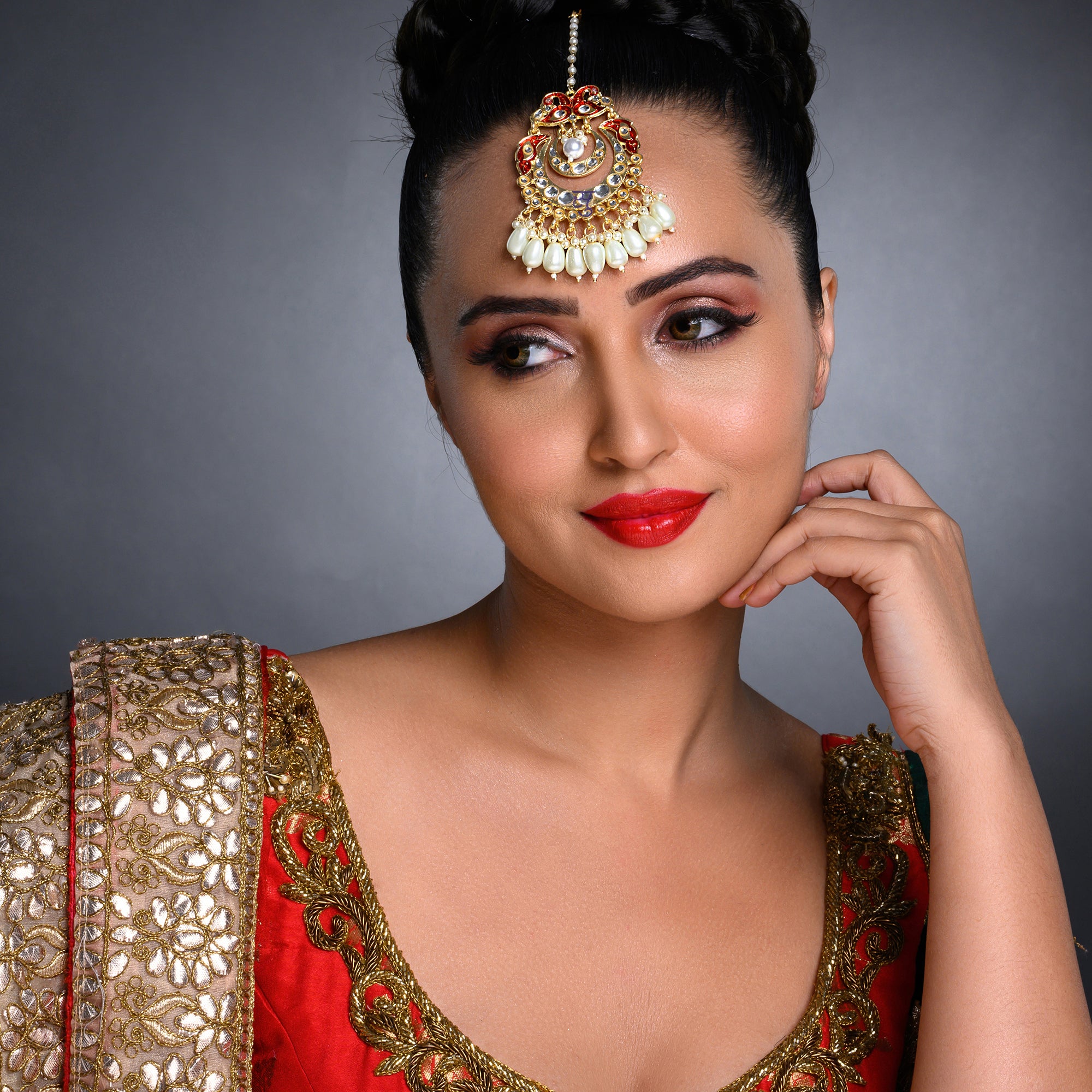 Sukkhi Equisite Kundan Gold Plated Pearl Maangtikka Worn By Karisma Kapoor