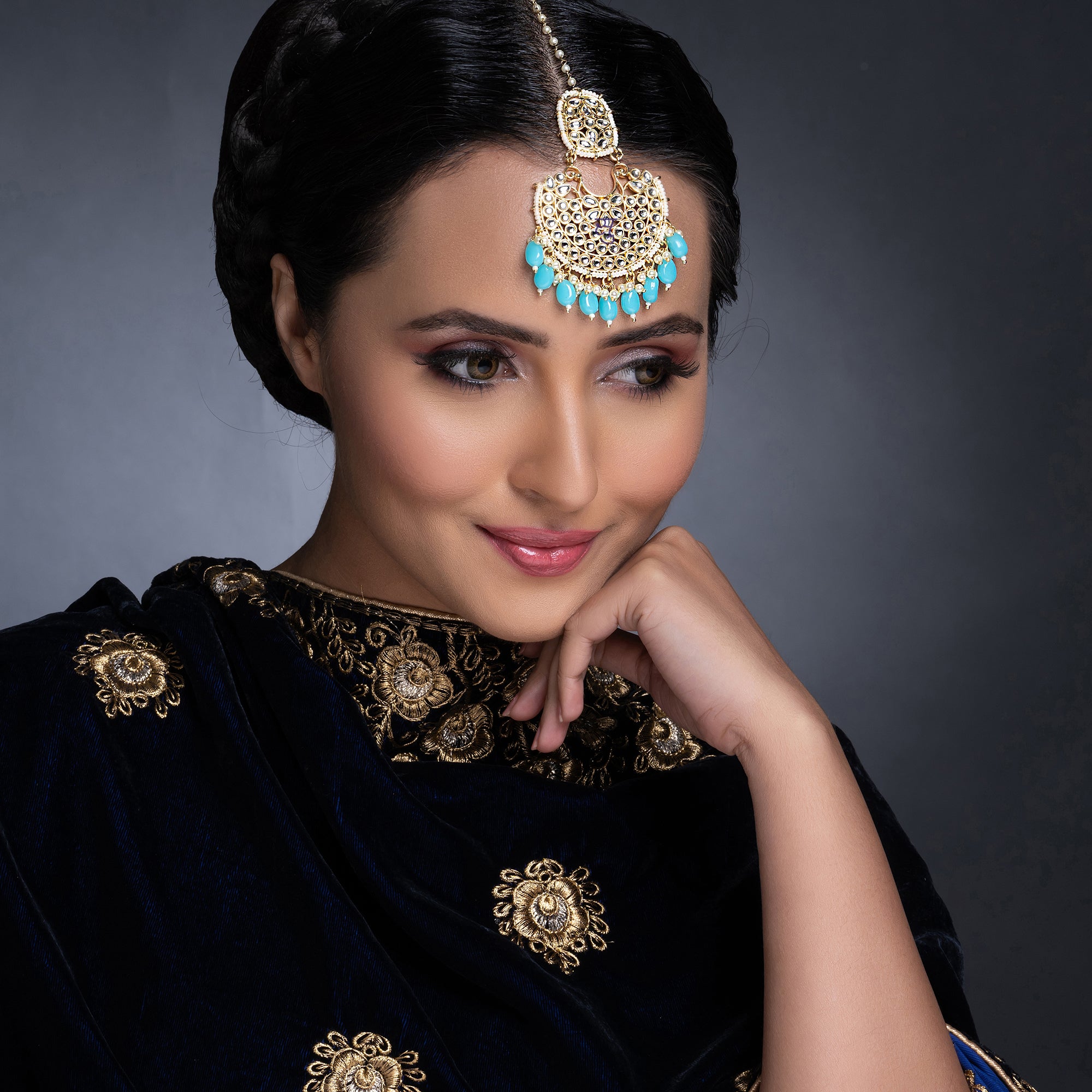 Sukkhi Fabulous Kundan Gold Plated Pearl Maangtikka Worn By Karisma Kapoor