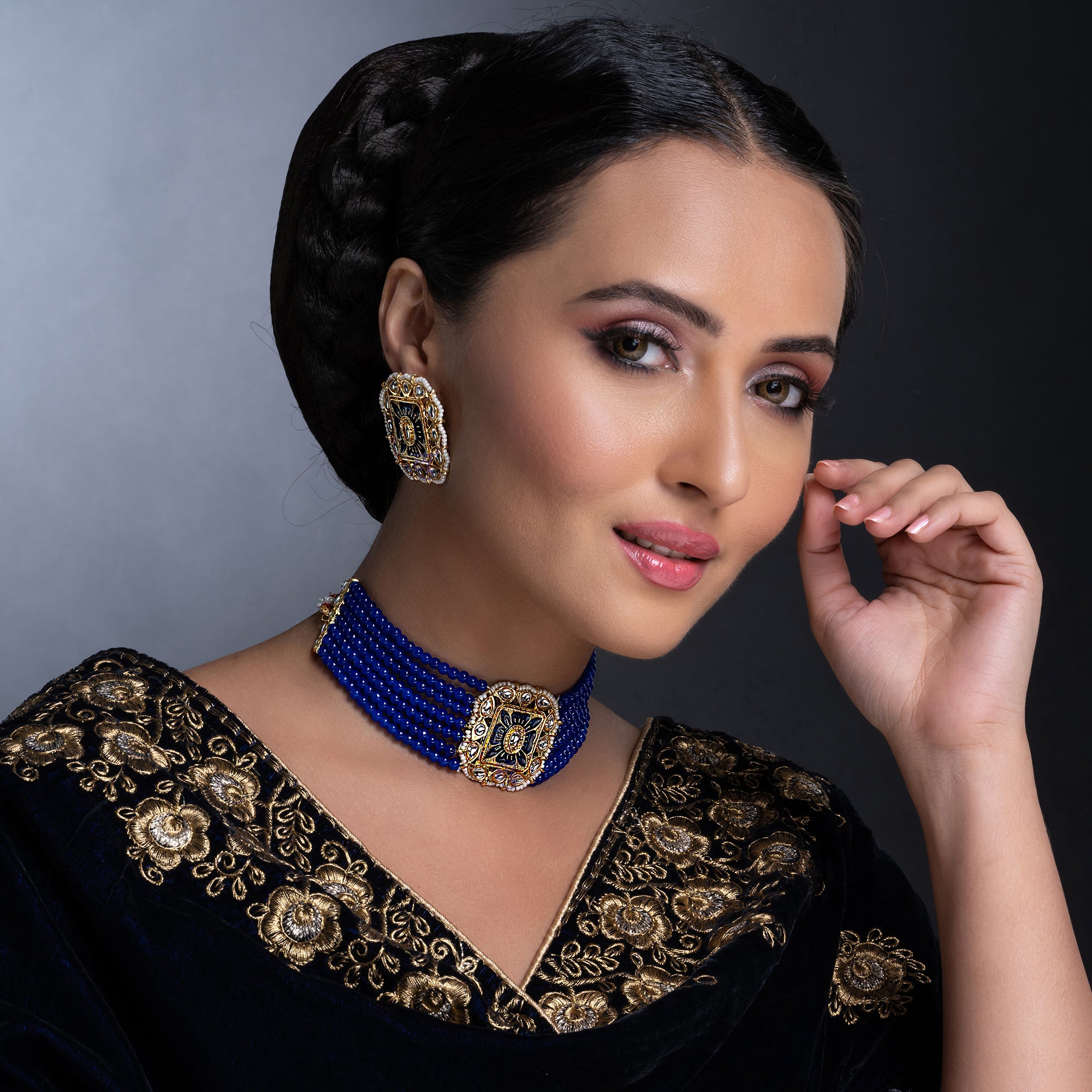 Sukkhi Graceful Kundan Gold Plated Meenakari Choker Necklace Set Worn By Karisma Kapoor