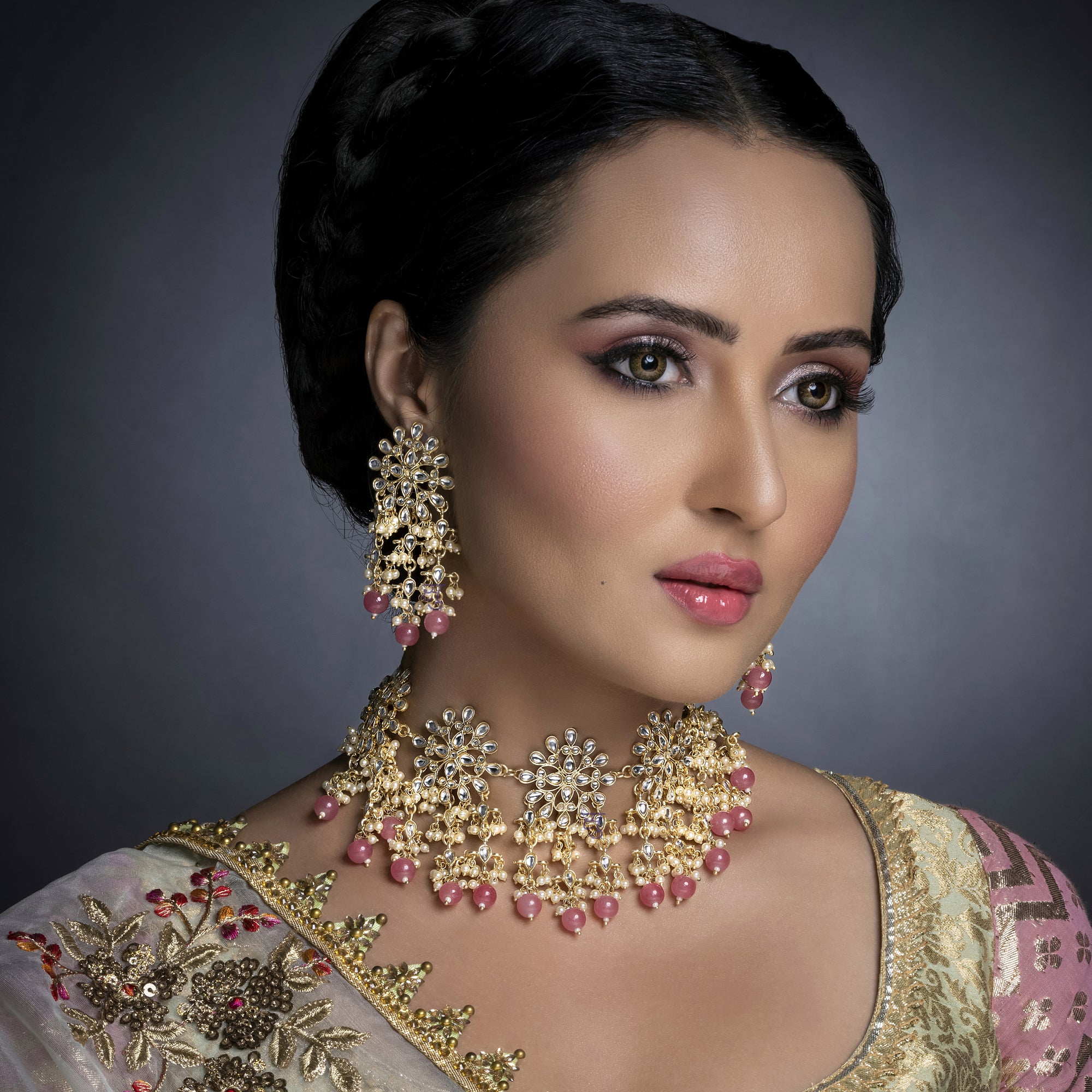 Sukkhi Lavish Kundan Gold Plated Pearl Choker Necklace Set Worn By Karisma Kapoor