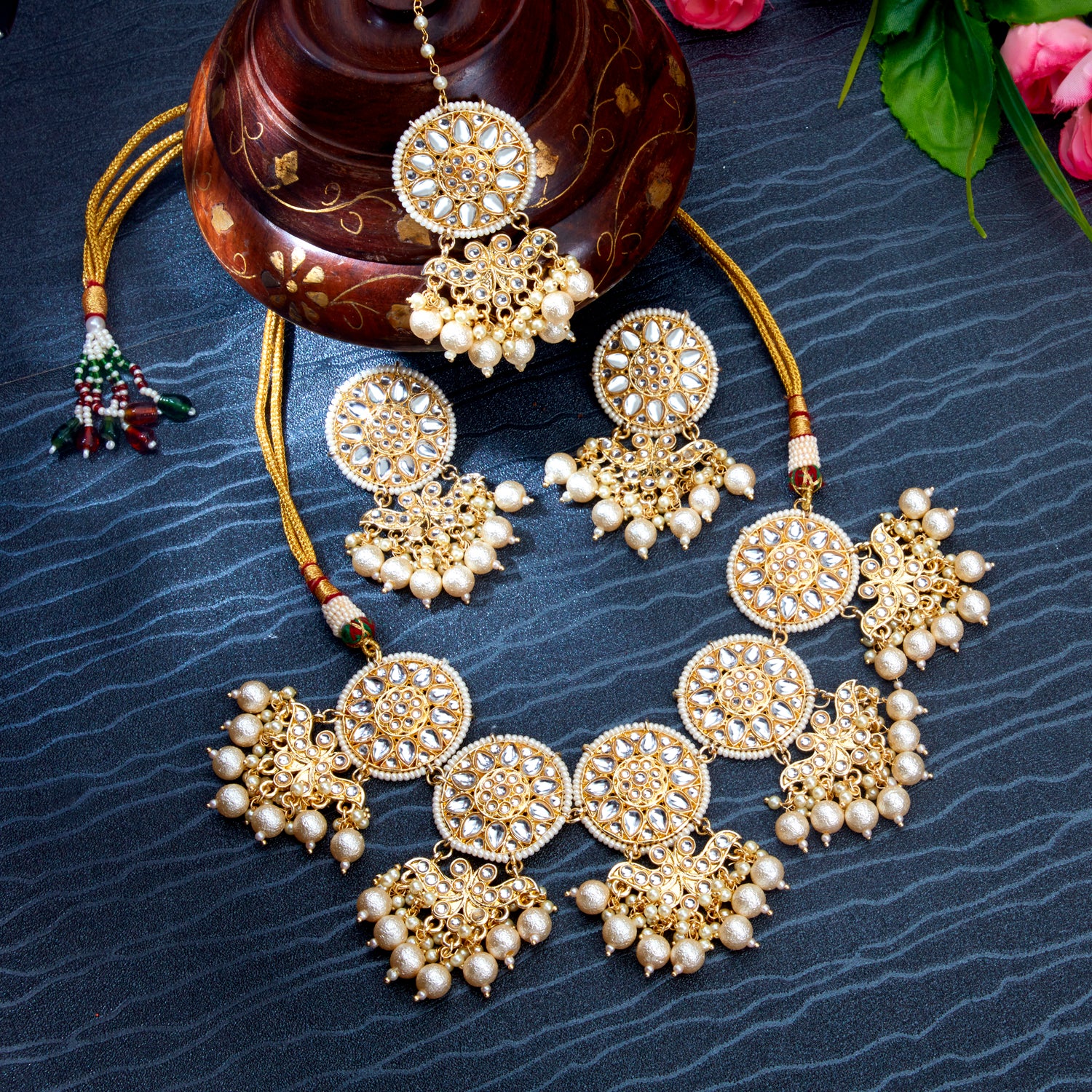 Sukkhi Marquise Gold Plated Kundan & Pearl Choker Necklace Set Worn By Karisma Kapoor