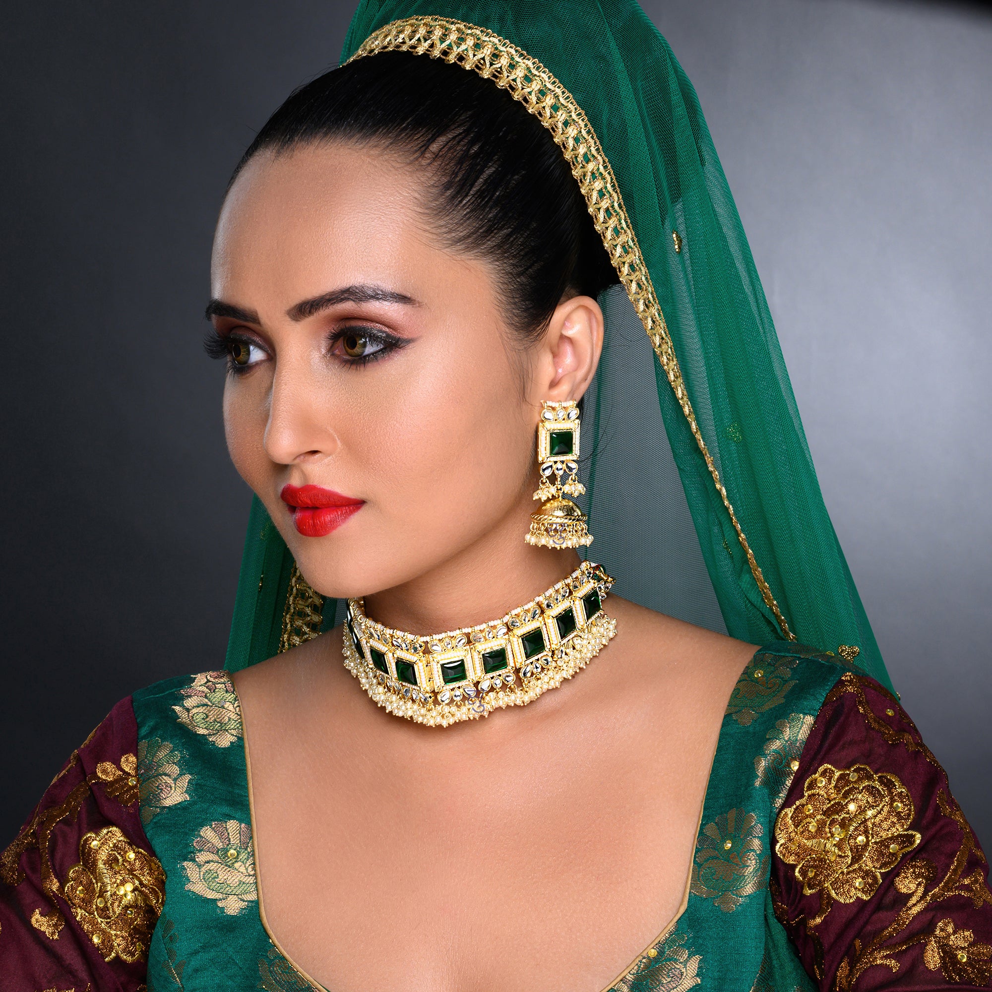 Sukkhi Classic Pearl Gold Plated Kundan Choker Necklace Set Worn By Karisma Kapoor