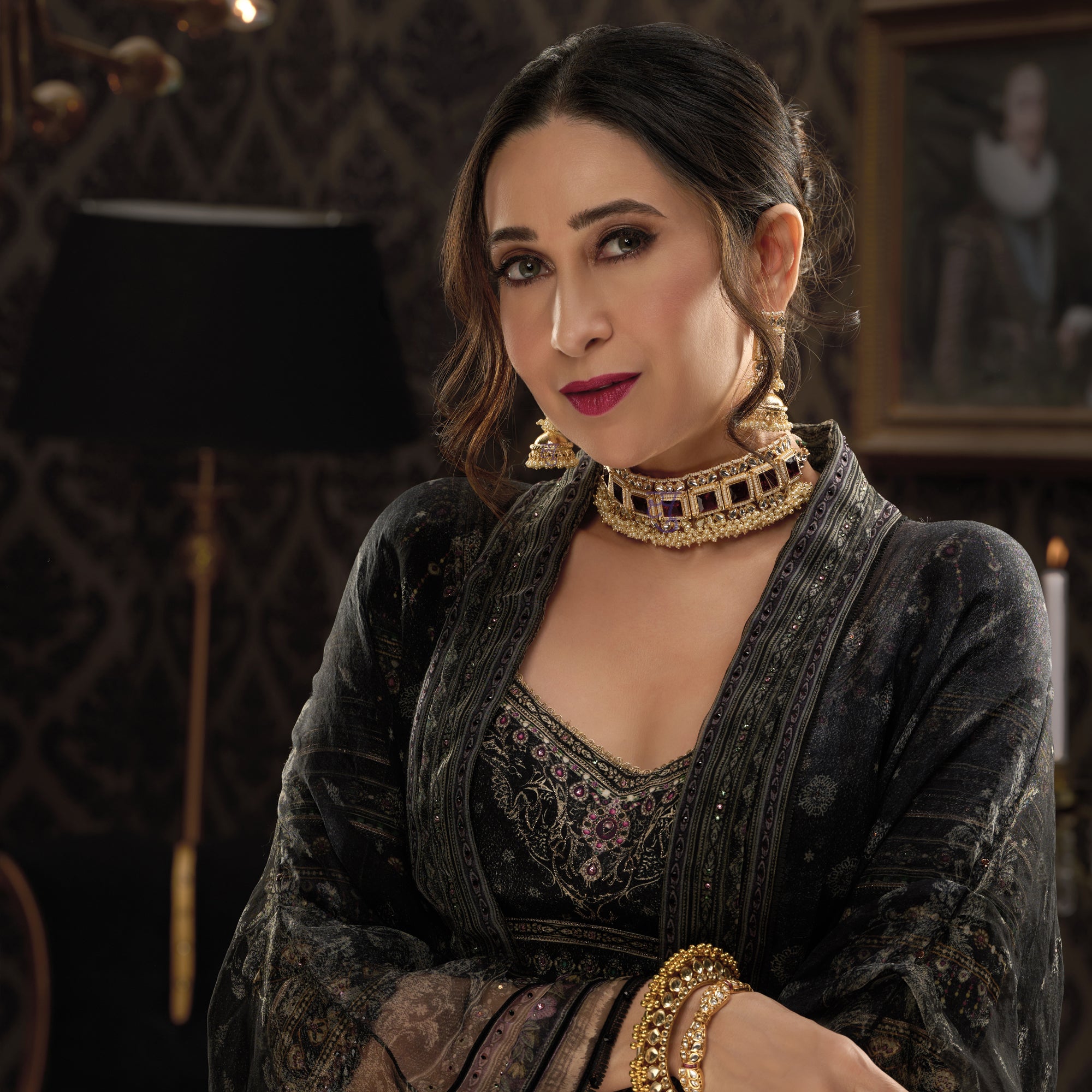 Sukkhi Dazzling Pearl Gold Plated Kundan Choker Necklace Set Worn By Karisma Kapoor