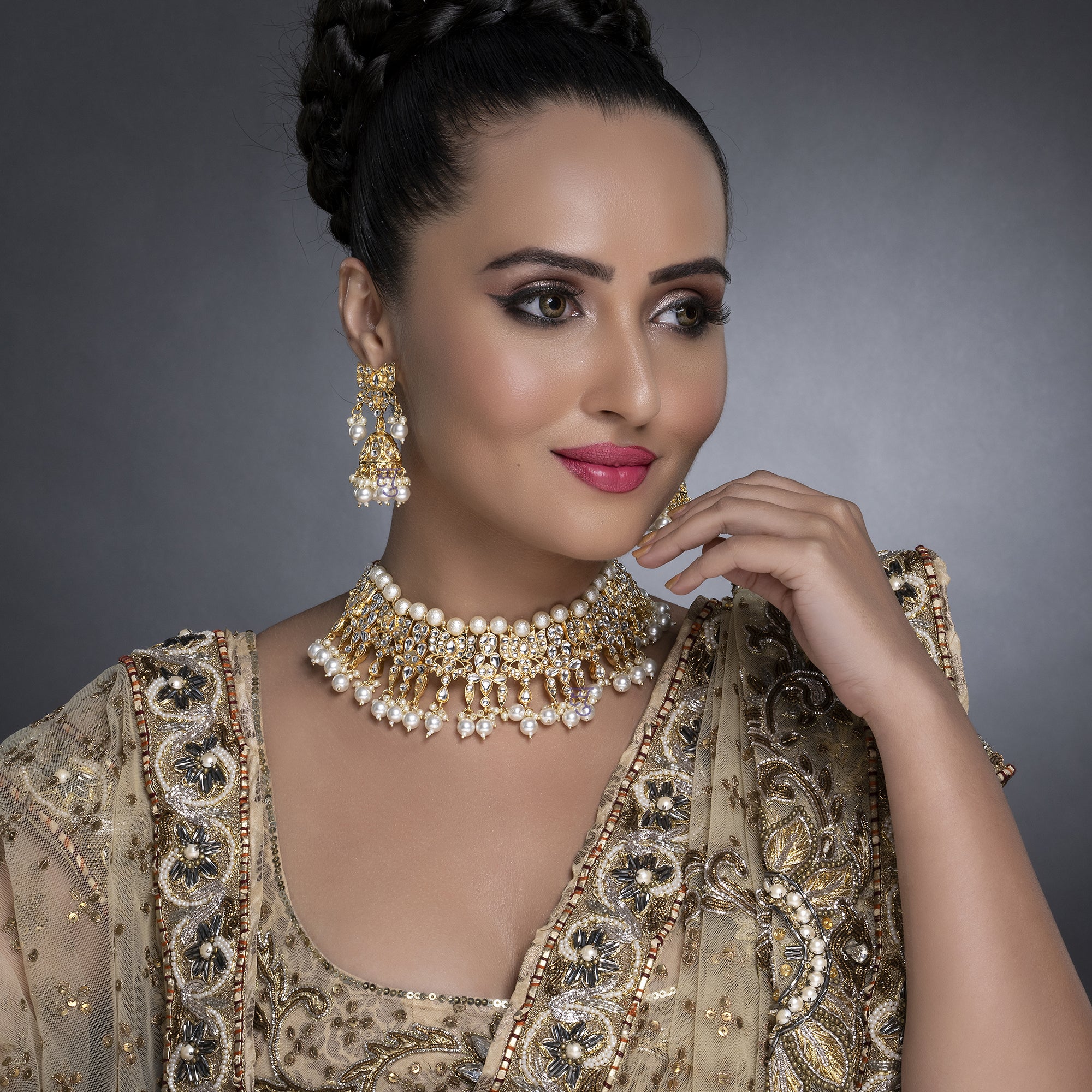 Sukkhi Elegant Kundan Gold Plated Pearl Choker Necklace Set Worn By Karisma Kapoor