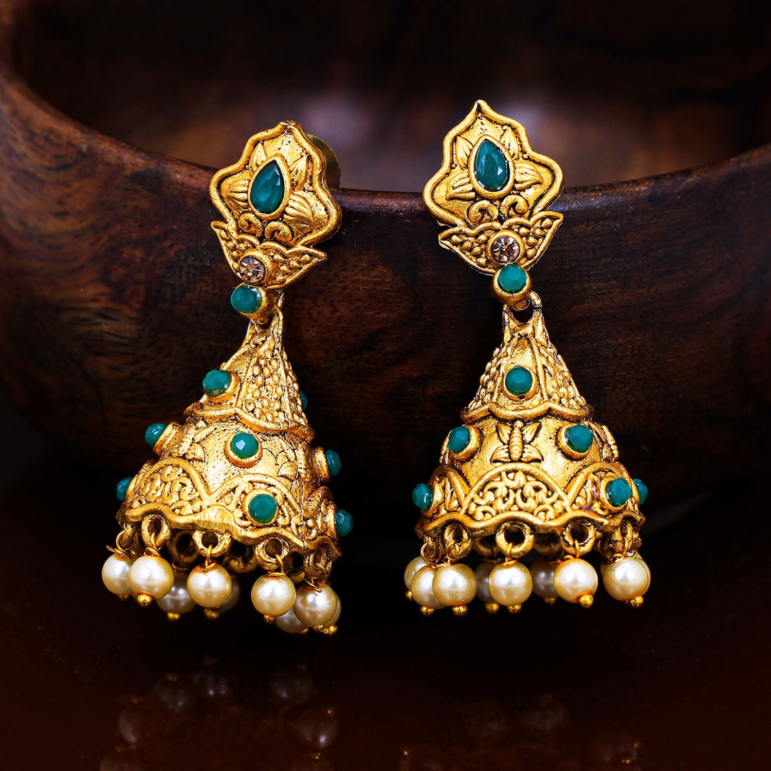 Sukkhi Golden Delightful Pearl Jhumki Gold Plated Earring for Women