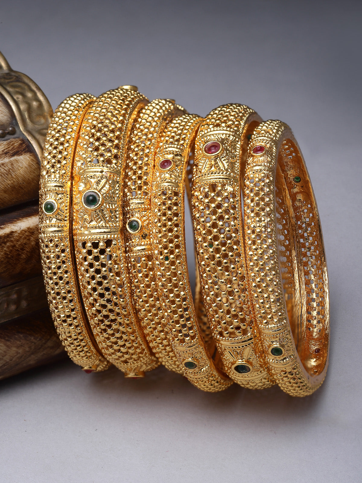 Sukkhi Indian Bridal Stylish Gold Plated Red And Green Bracelet Bangle Set Jewellery for Women & Girls | Set of 6 Latest Design | Birthday Anniversary Gift for Women|B105889