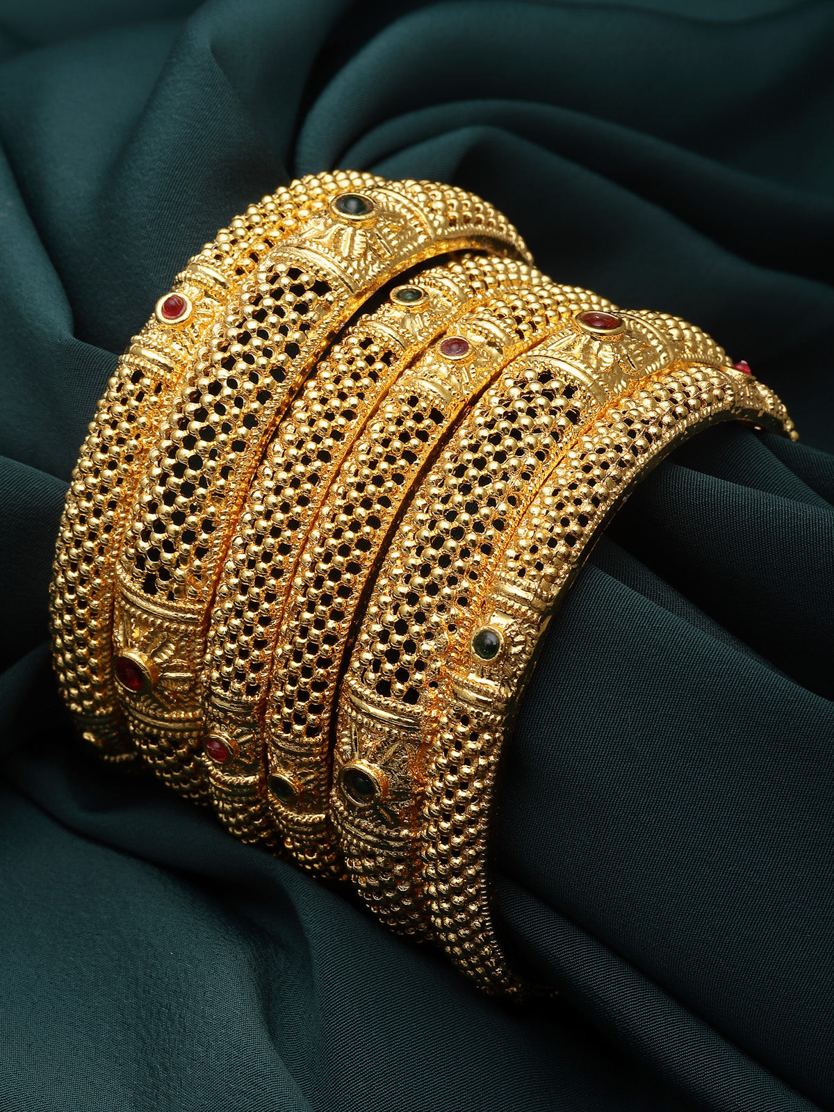 Sukkhi Indian Bridal Stylish Gold Plated Red And Green Bracelet Bangle Set Jewellery for Women & Girls | Set of 6 Latest Design | Birthday Anniversary Gift for Women|B105889
