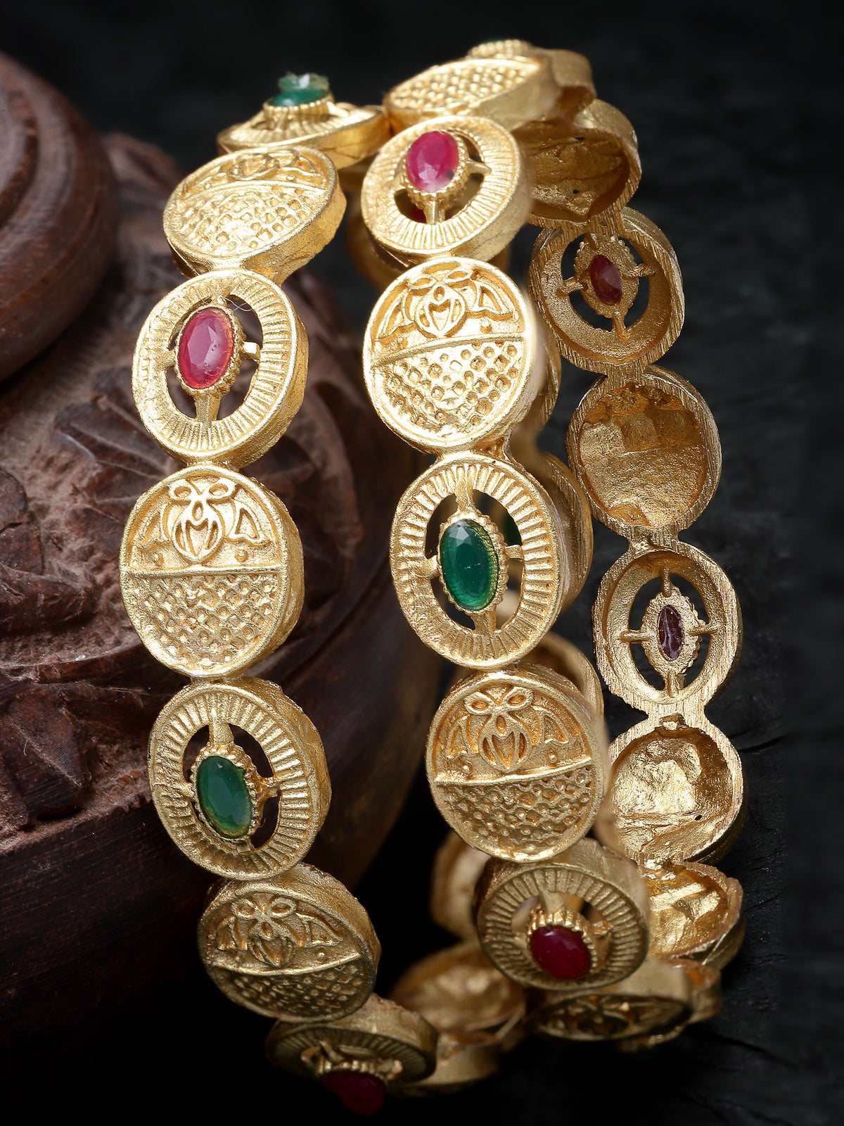 Sukkhi Impressive Round Shaped Gold Plated Red White AD Stones Bracelet Bangle Set Jewellery for Women & Girls|Set of 2 Latest Design|Birthday Anniversary Gift for Women|B105930