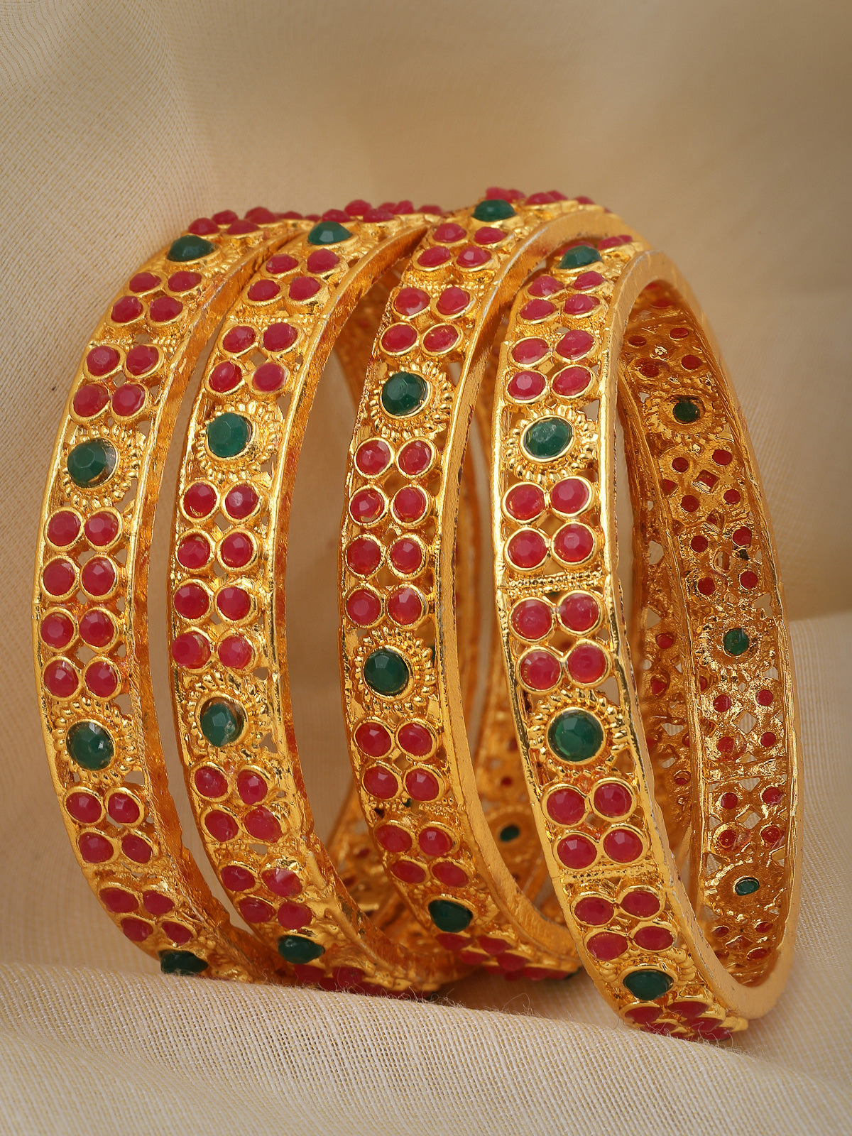 Sukkhi Universal Trendy Gold Plated Red And Green Bracelet Bangle Set Jewellery for Women & Girls|Set of 4 Latest Design|Birthday Anniversary Gift for Women|B105934