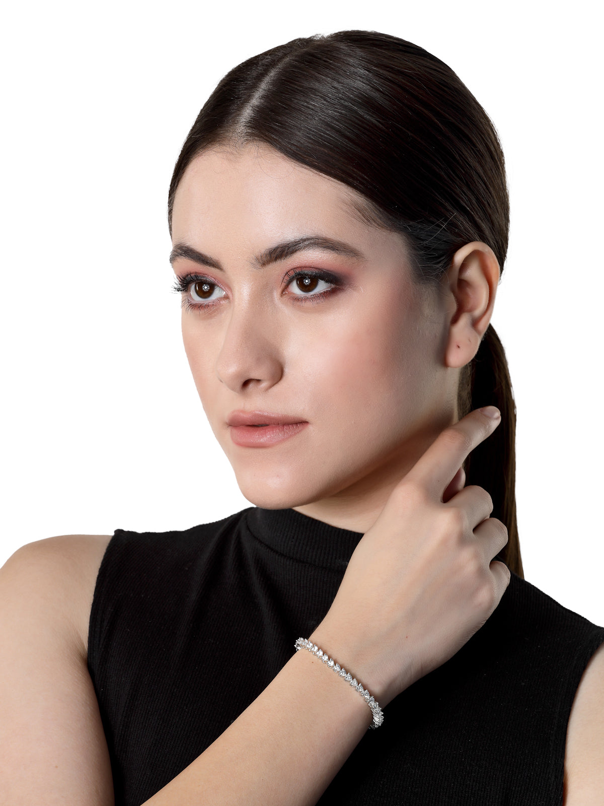 Pissara by Sukkhi Modern 925 Sterling Silver Heart Shaped Cubic Zirconia Tennis Bracelets For Women & Girls|with Authenticity Certificate, 925 Stamp & 6 Months Warranty BC105068