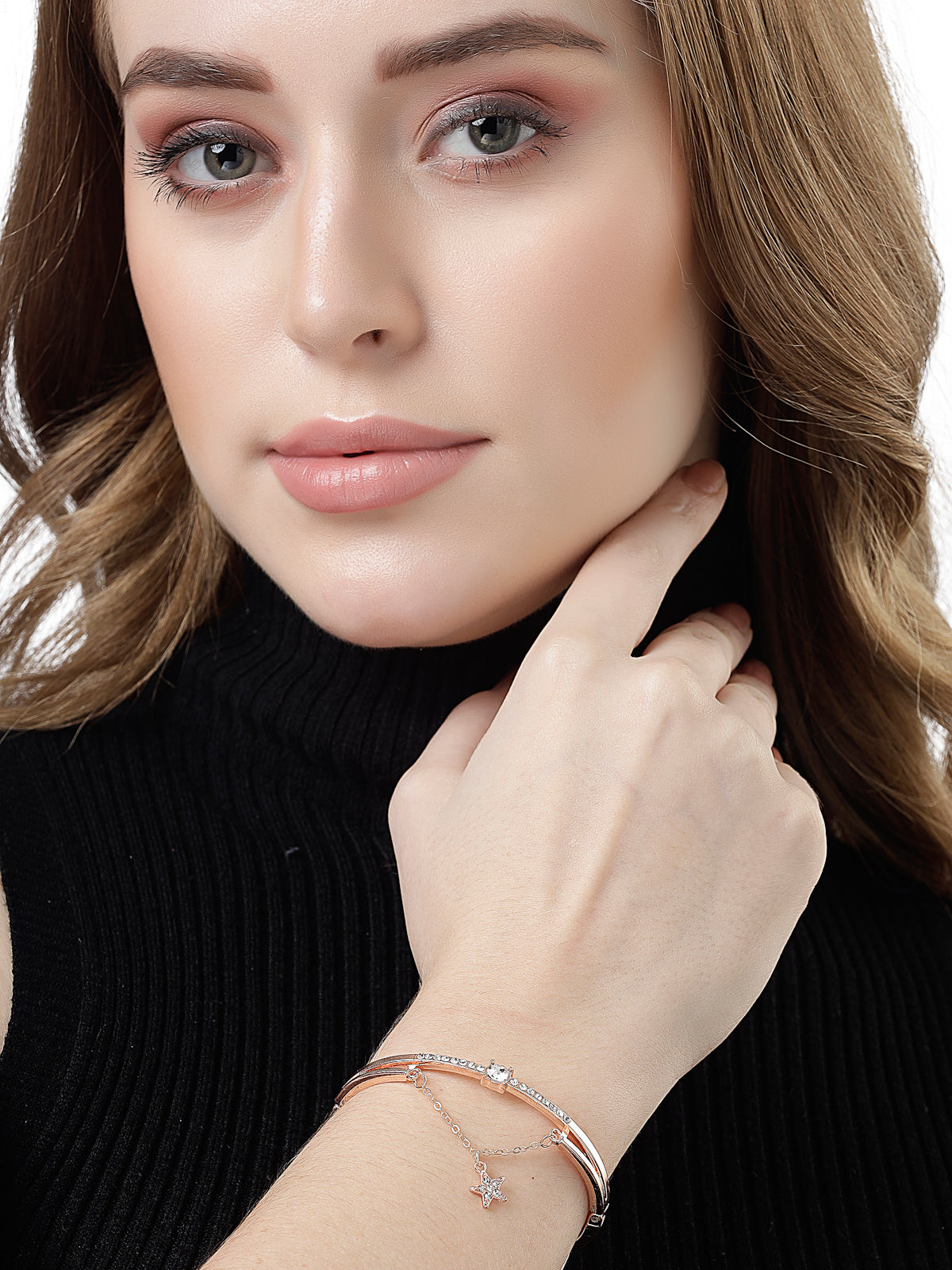 Scintillare by Sukkhi Delightful Latest Design Rose Gold Plated Crystals Star Charming Bangle Bracelet for Women & Girls|Birthday Gift for Women|(Rose Gold) One Size|BC106523