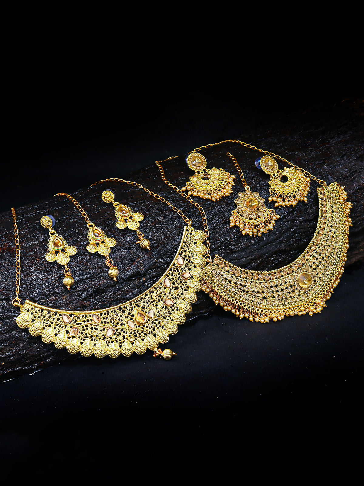 Sukkhi Glamorous LCT Gold Plated Pearl Choker Necklace Set Combo For Women CB73381